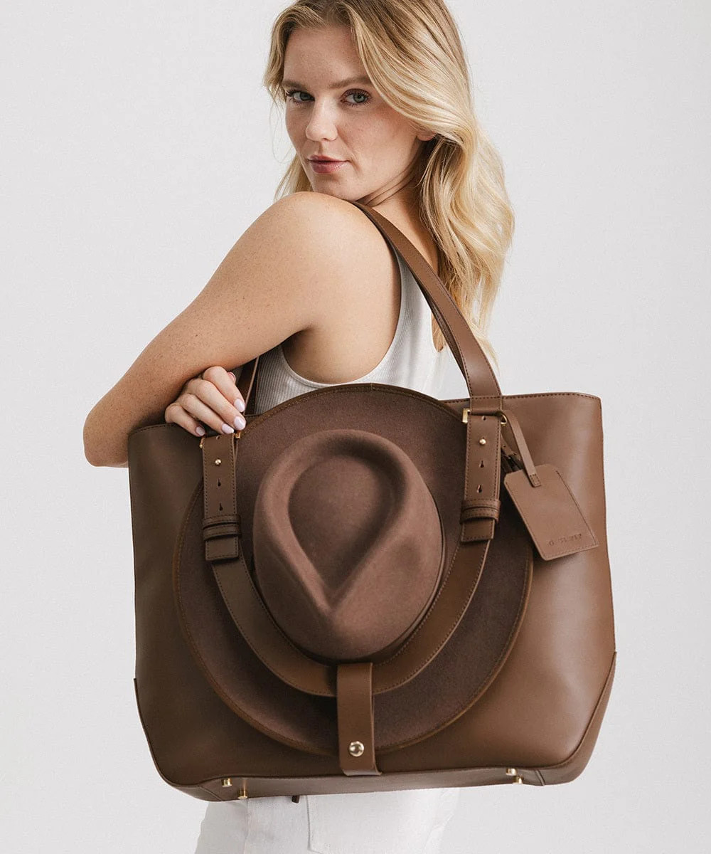 Hayes Hat Carrying Tote - Genuine Leather Bag | Gigi Pip
