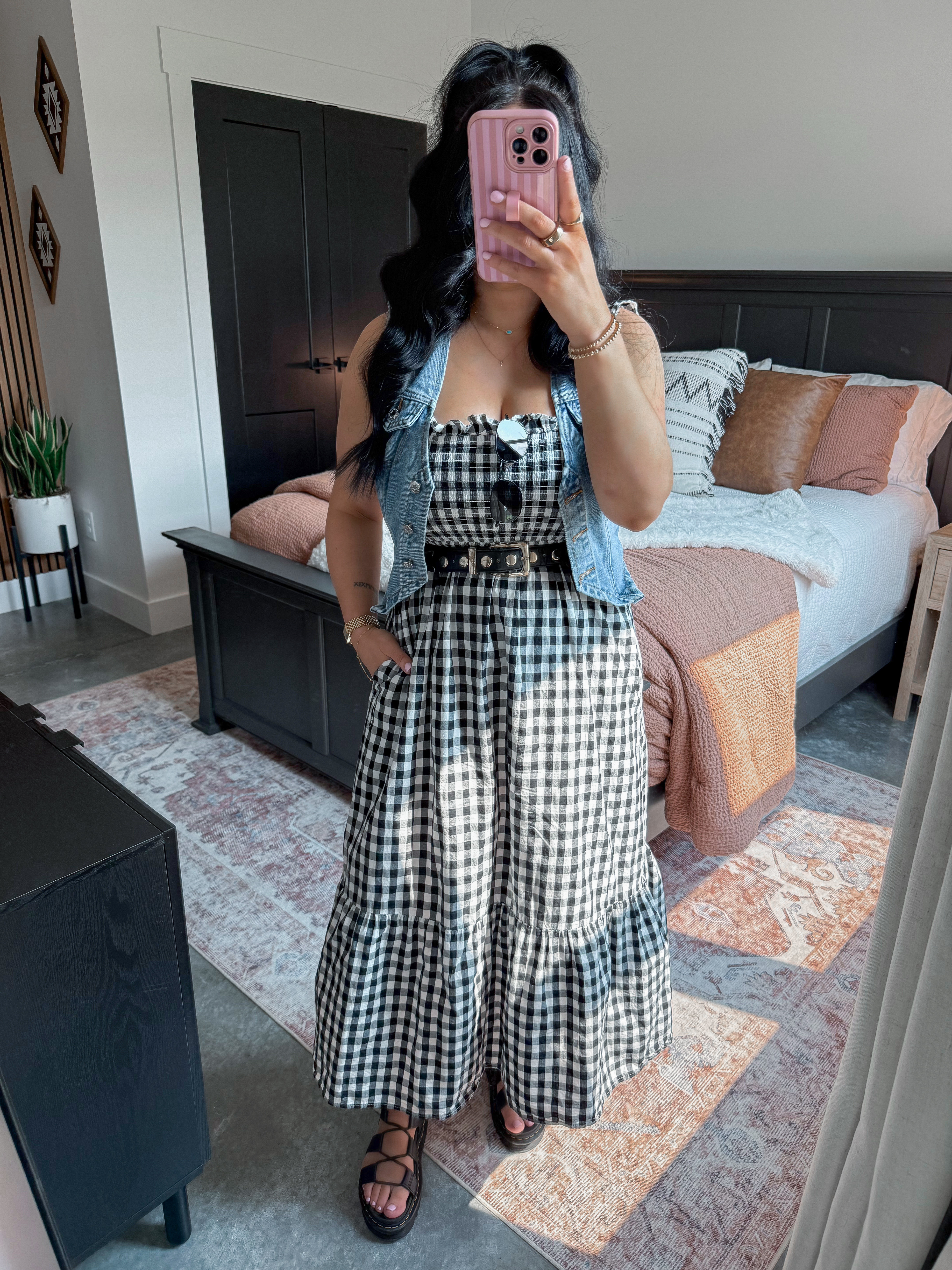 Gingham Print OOTD 🖤 - perfect dress for postpartum!

Dress - small
Denim Vest - medium
Belt - 27-31

 

 #LTKgrwm #LTKootd #LTKSeasonal