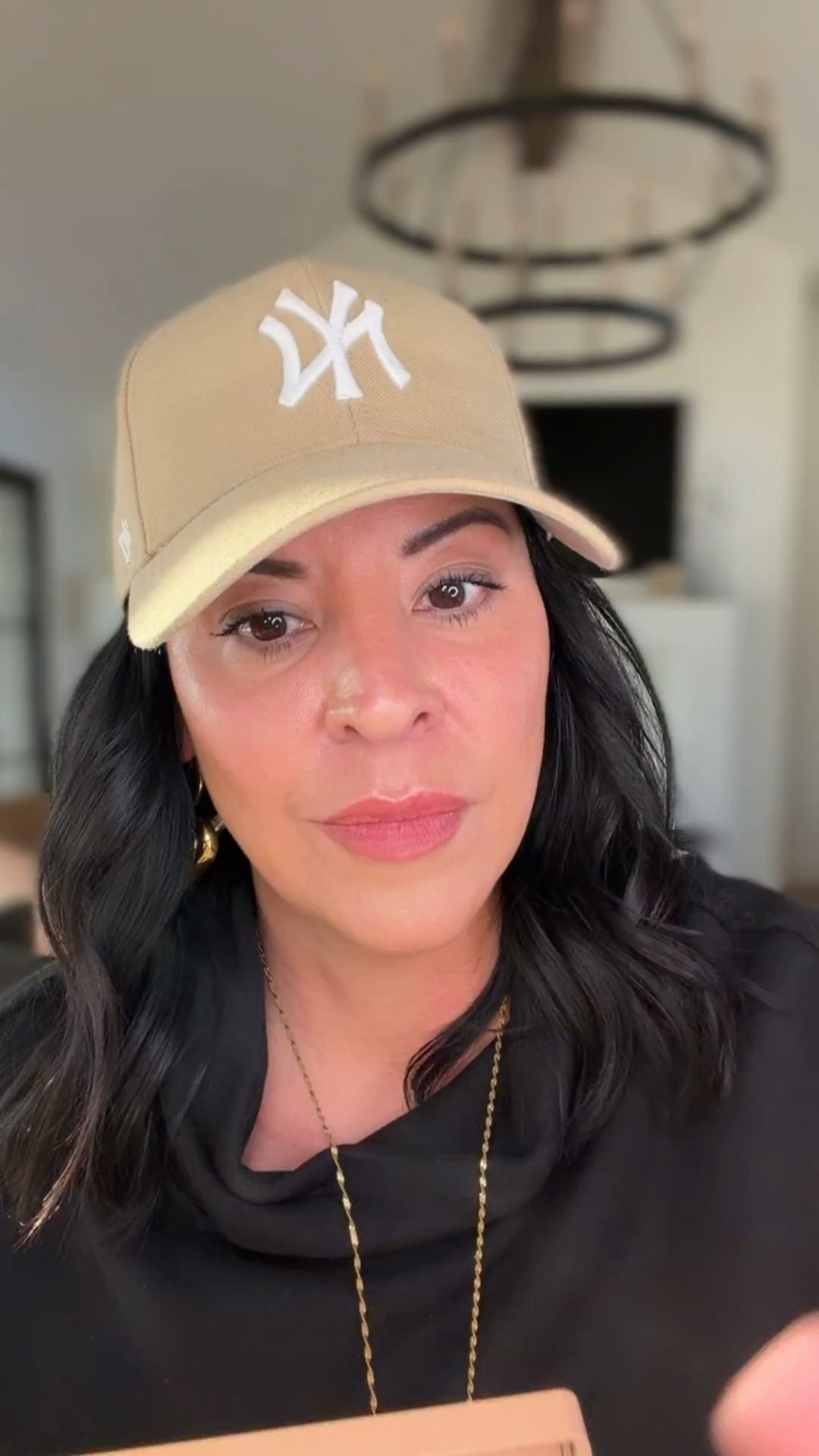 I thought this was just an eyeshadow palette but it’s much more than that! It’s eyeshadow, highlighter, contour, eyeliner and I love the colors! I also linked the cool color collection for those who love cool tones. 



#LTKBeauty #LTKValentine #LTKgrwm