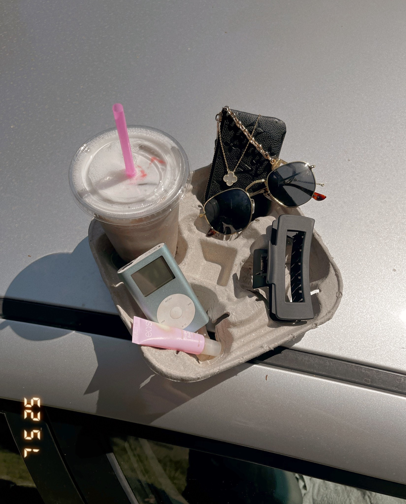 Louis Vuitton coin wallet. 



#LTKBeauty #LTKItBag #LTKStyleTip