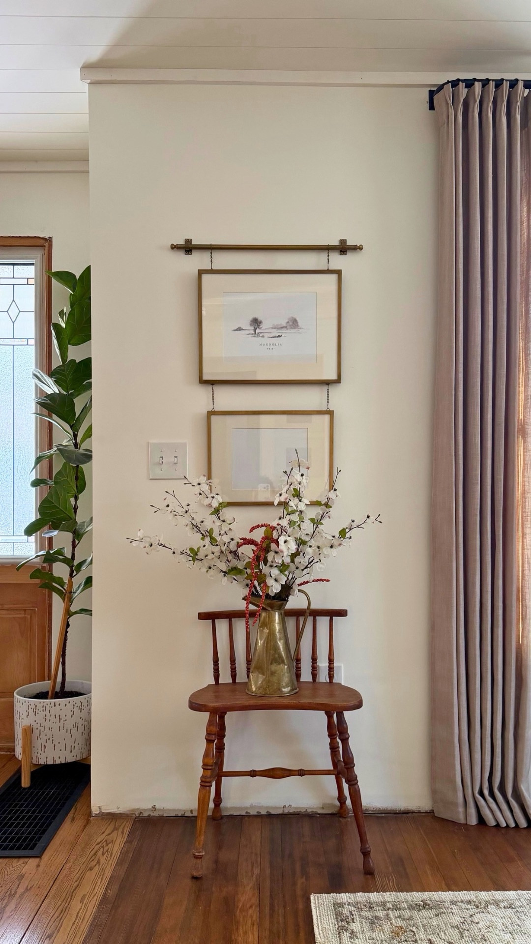 I’m still working on this corner, but the sun was shining and this beautiful Magnolia frame is on sale, so I just had to share it with you as is ☀️

I’ve noticed this Colleen brass rail double picture frame sells out fast so grab it while it’s in stock AND on sale. 

Oh, and I’ve also linked a few of my other favs in this sale! 

#LTKSaleAlert #LTKHome #LTKstorytime