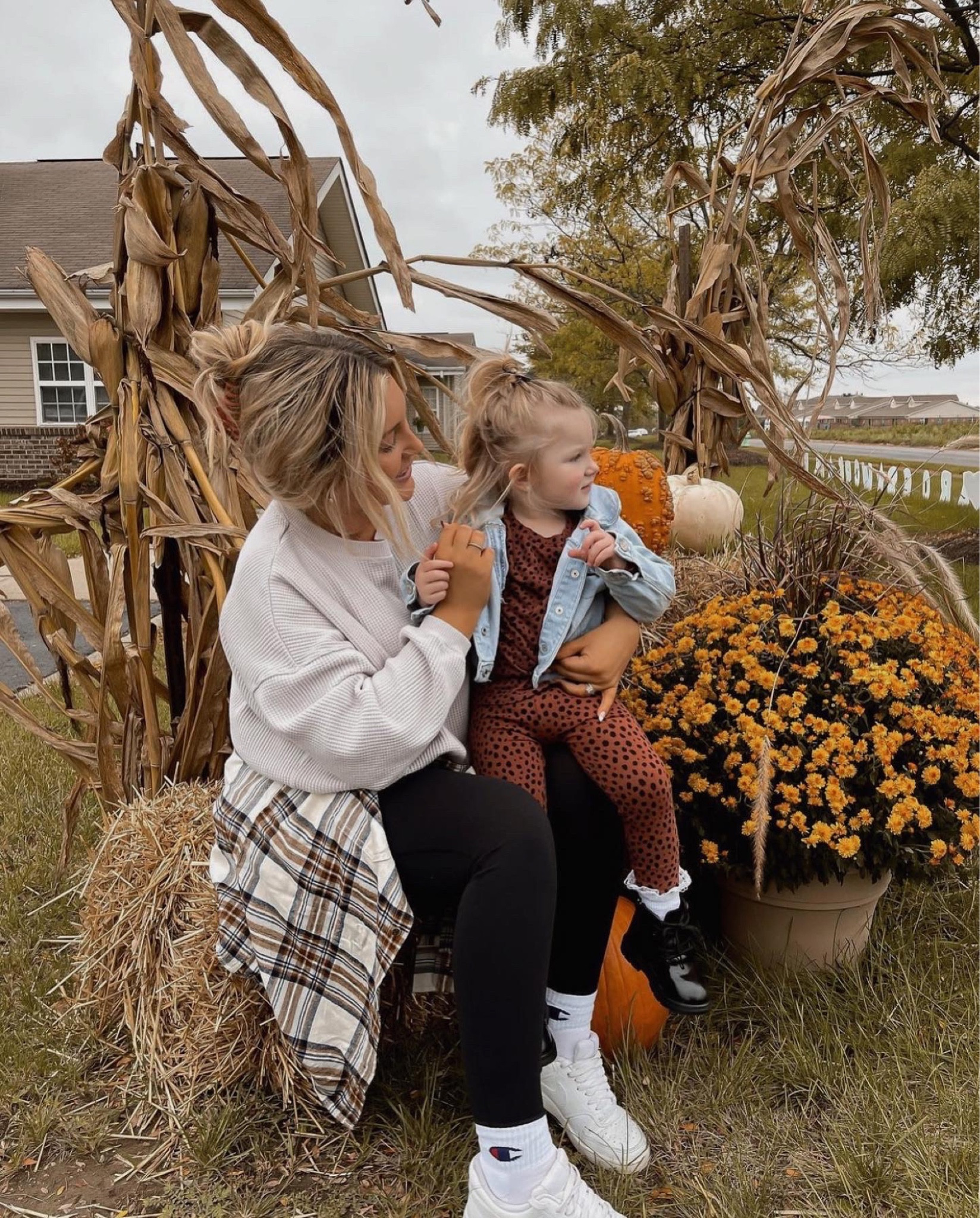 autumn outfits 

#LTKSeasonal #LTKHalloween #LTKCon