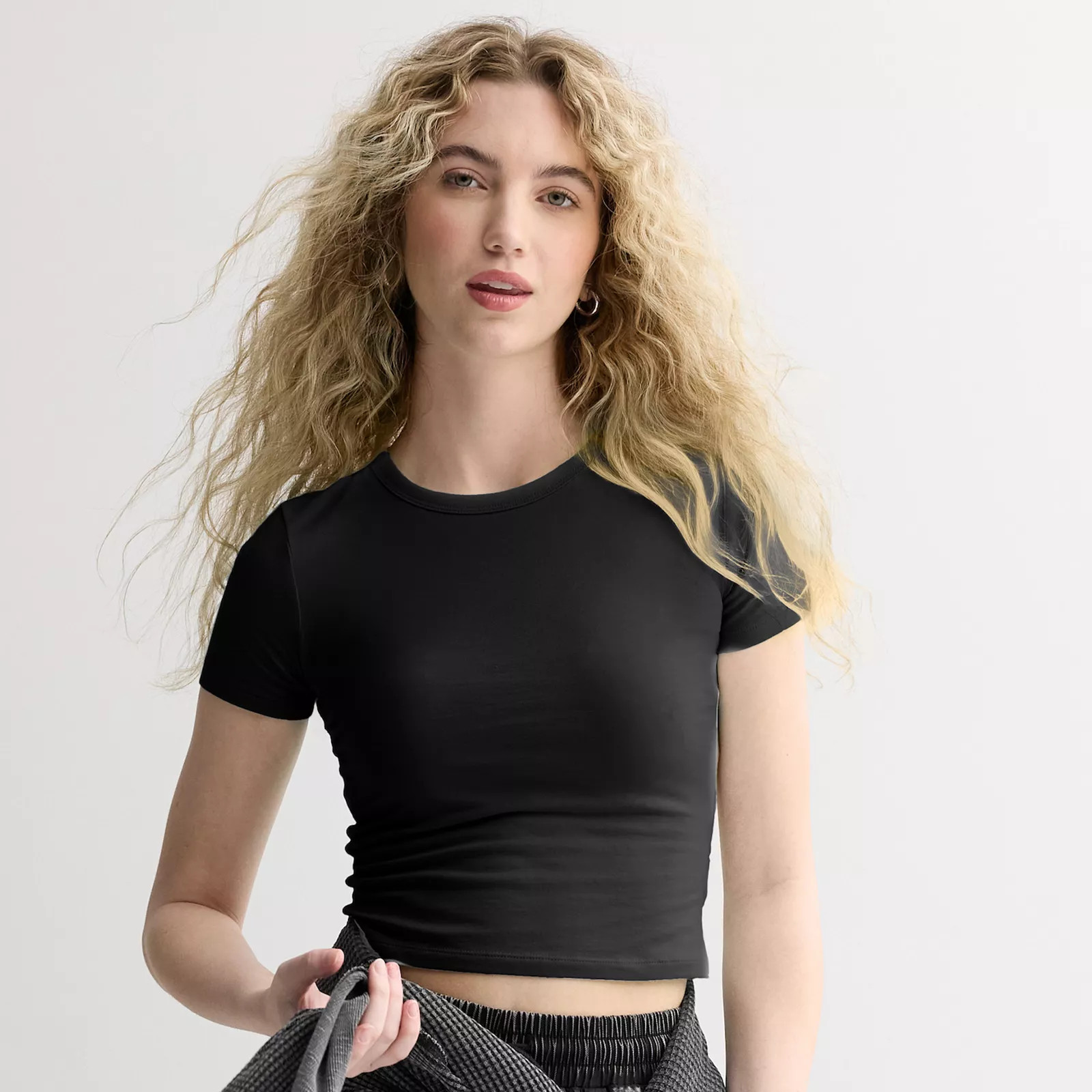 Juniors' SO® Cropped Crewneck Tee | Kohl's