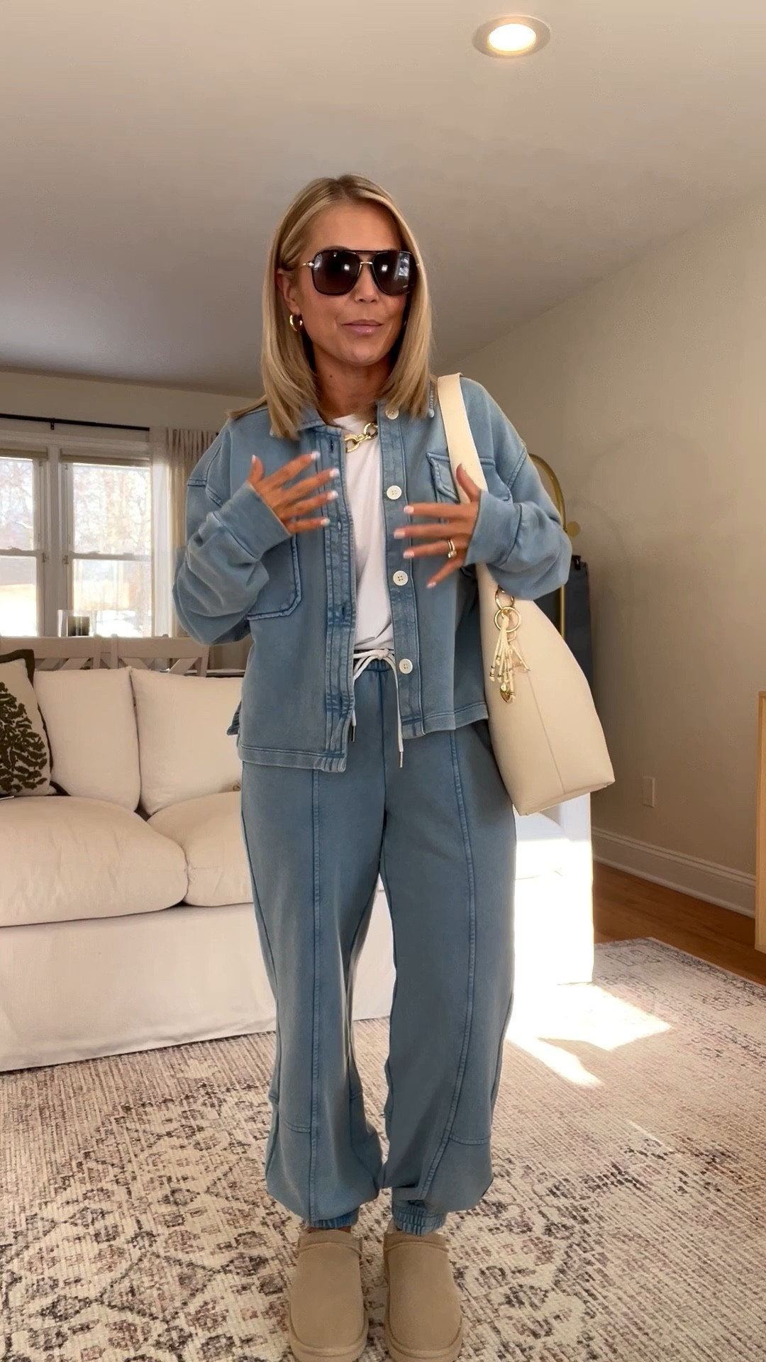 Looks like a denim set but it’s actually sweat pant material. I’ve never heard something call my name so loud! Lol & you can totally mix and match the pieces. The top would look so cute paired with dark denim. Comes in  petite sizing!!


Matching set, sweatpants, petite style, midsize fashion, spring outfit, casual style, cozy style, comfy set 

#LTKPetite #LTKootd #LTKgrwm