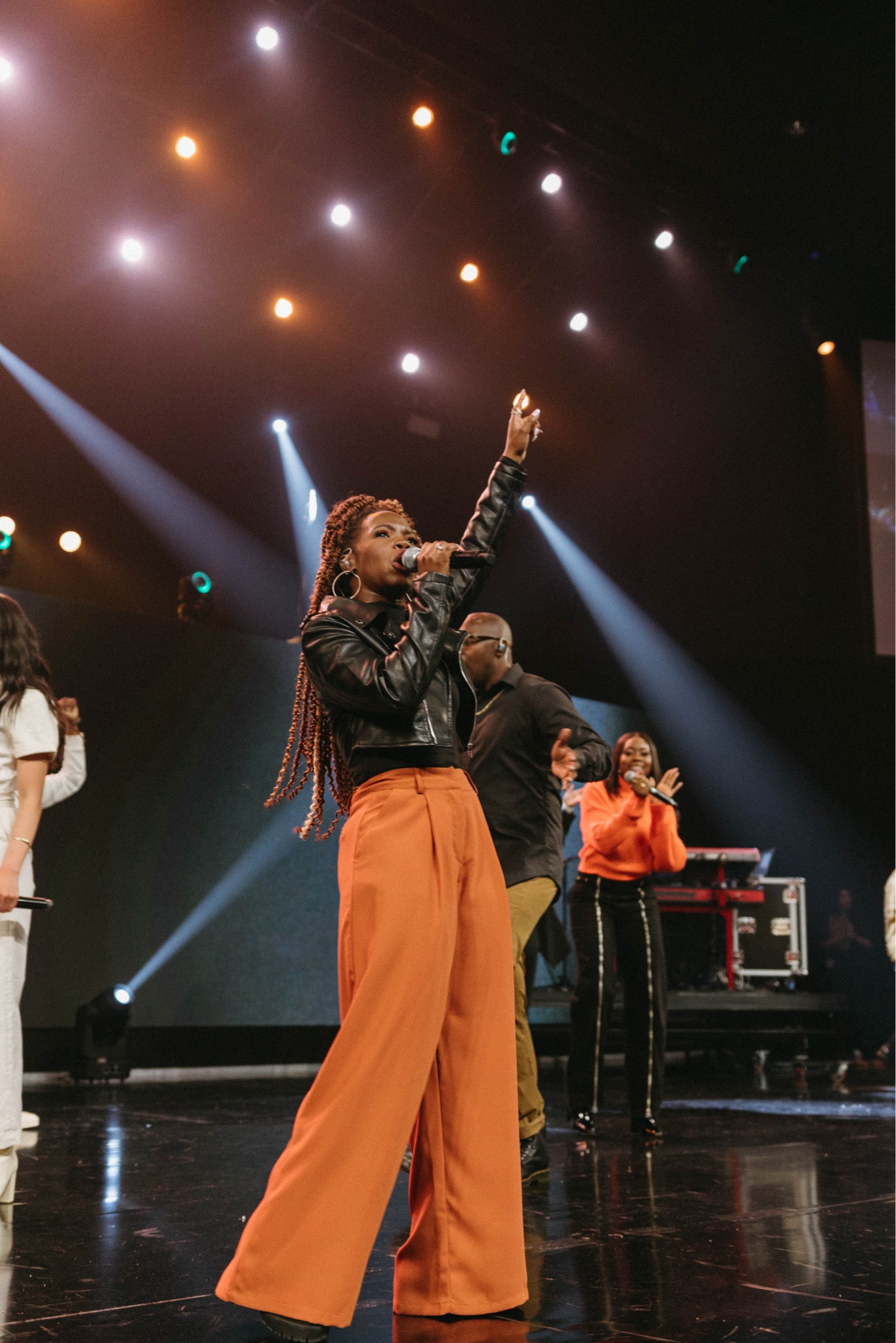 Naranja 🍊 

Pants: Size XS

#LTKSeasonal #LTKstyletip #LTKunder100