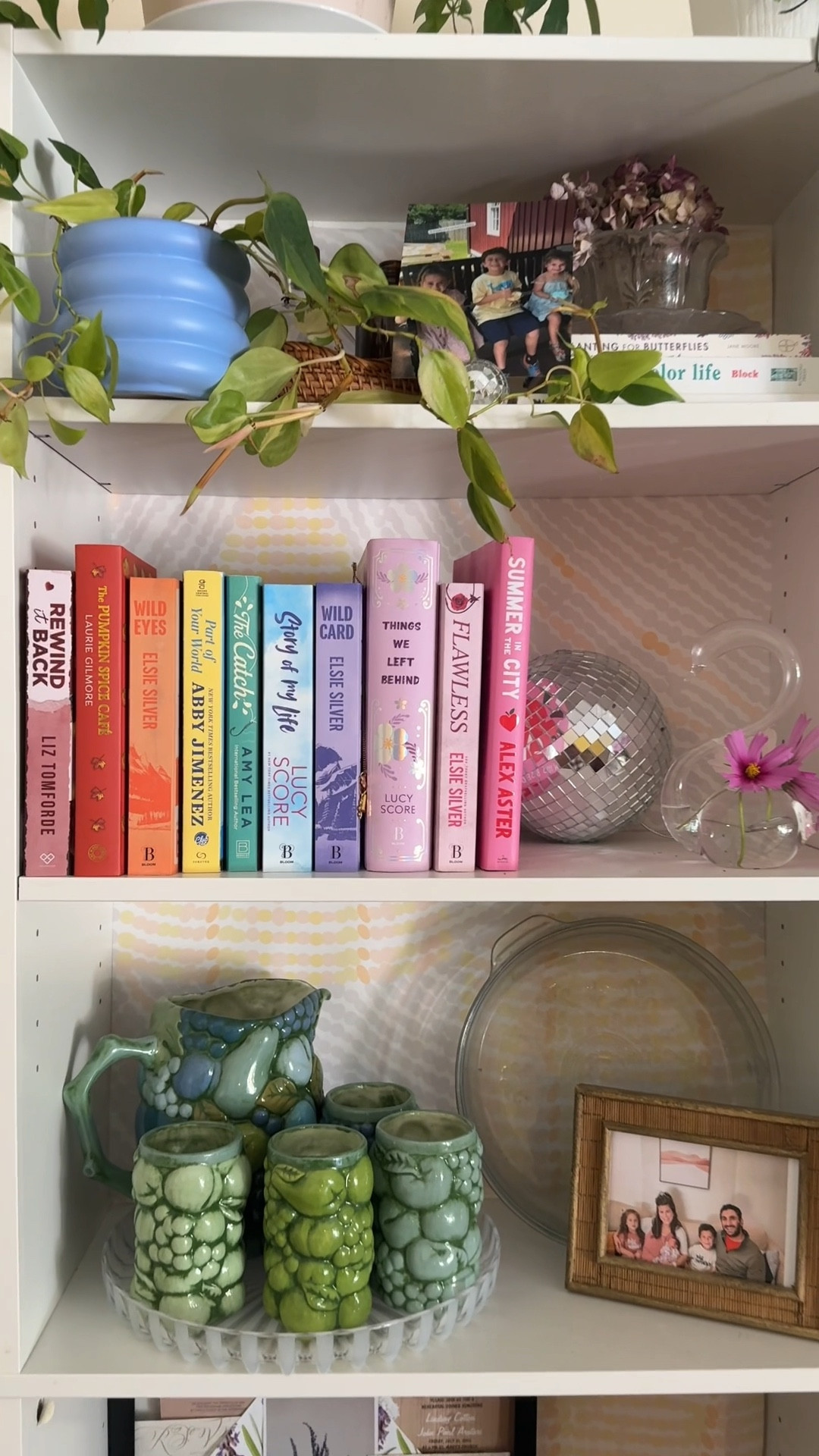 The rainbow romance book collection keeps growing & I’m loving how it’s looking! I think the colors all look amazing together!

What should I add next!?



#LTKHome #LTKFindsUnder50 #LTKStyleTip