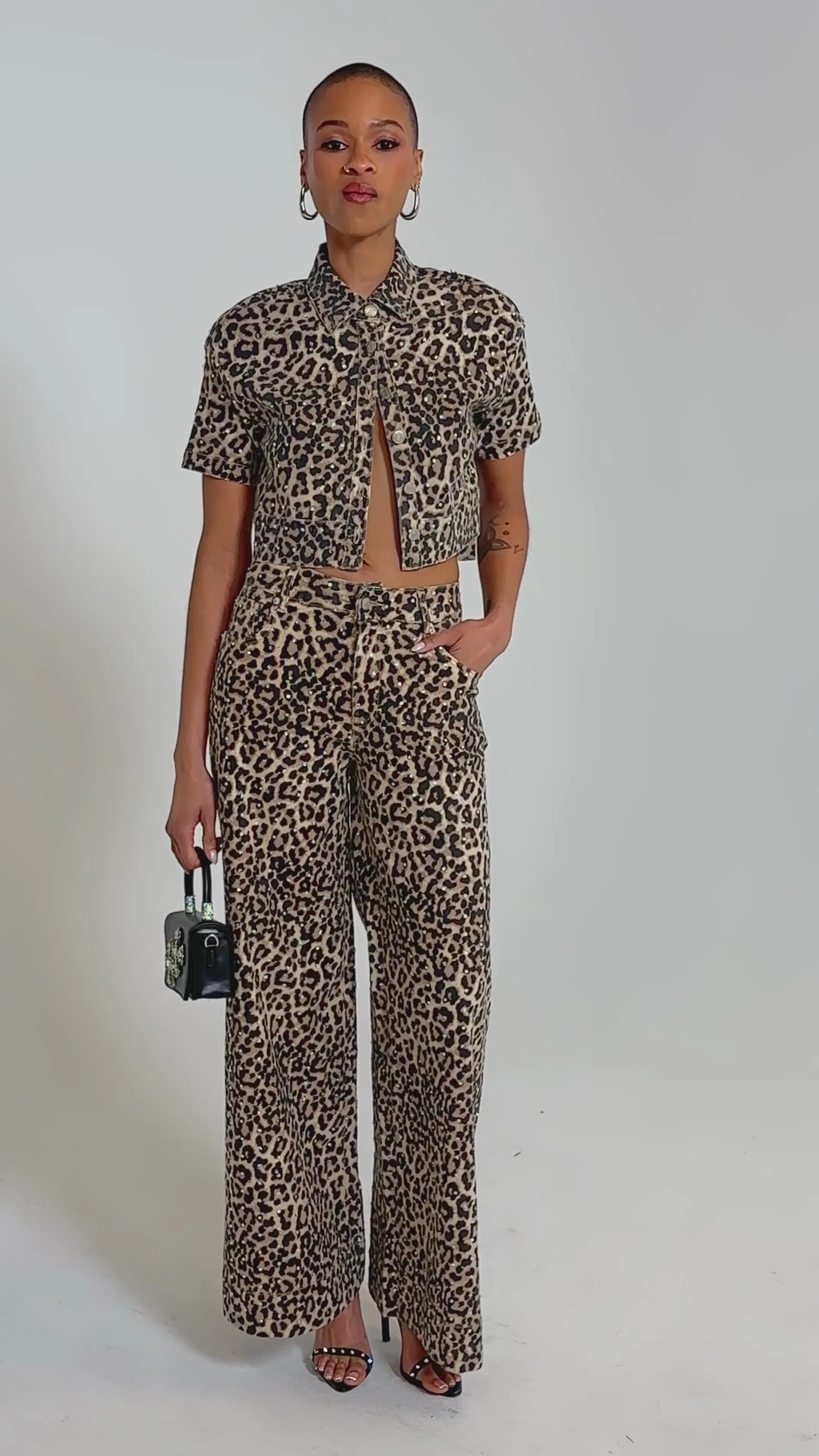 LEOPARD SISTA BUTTON DOWN | AKIRA