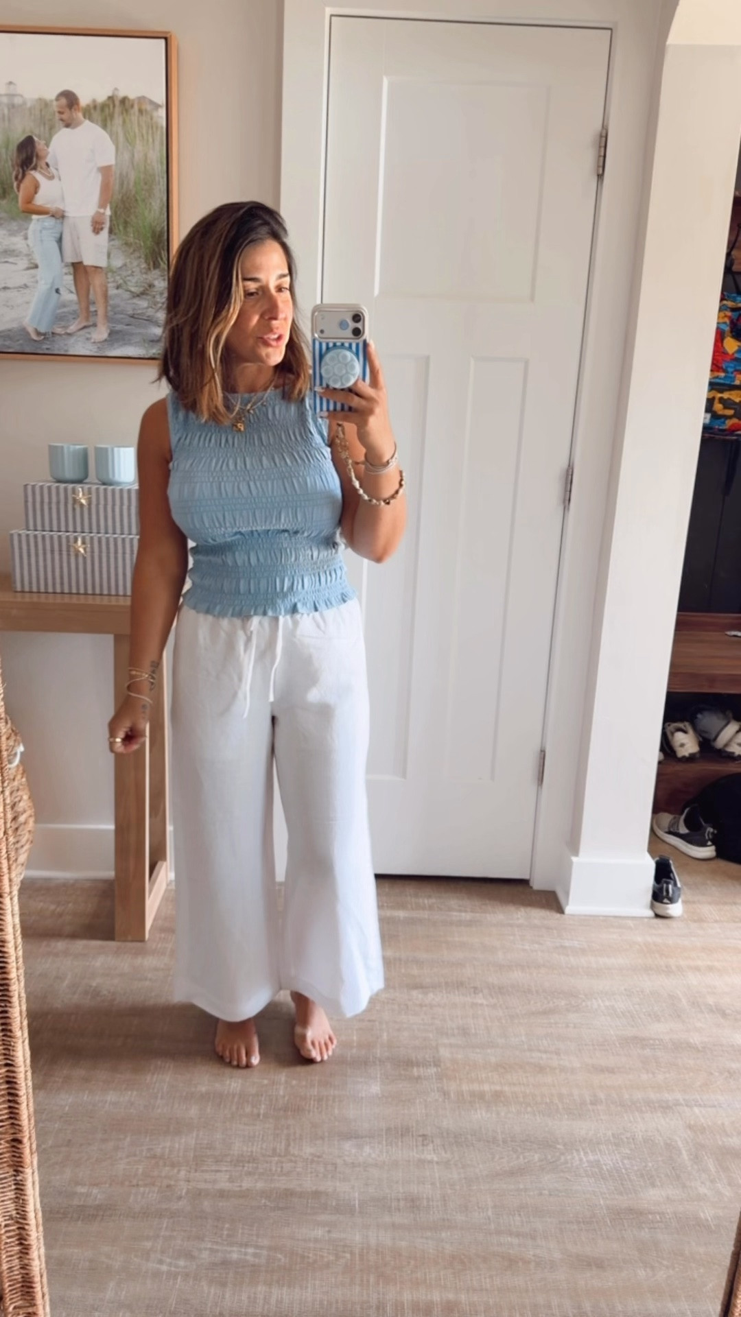 Aritzia faves
Small in the cropped linen pants
Xsmall in top

#LTKSaleAlert #LTKPetite #LTKootd