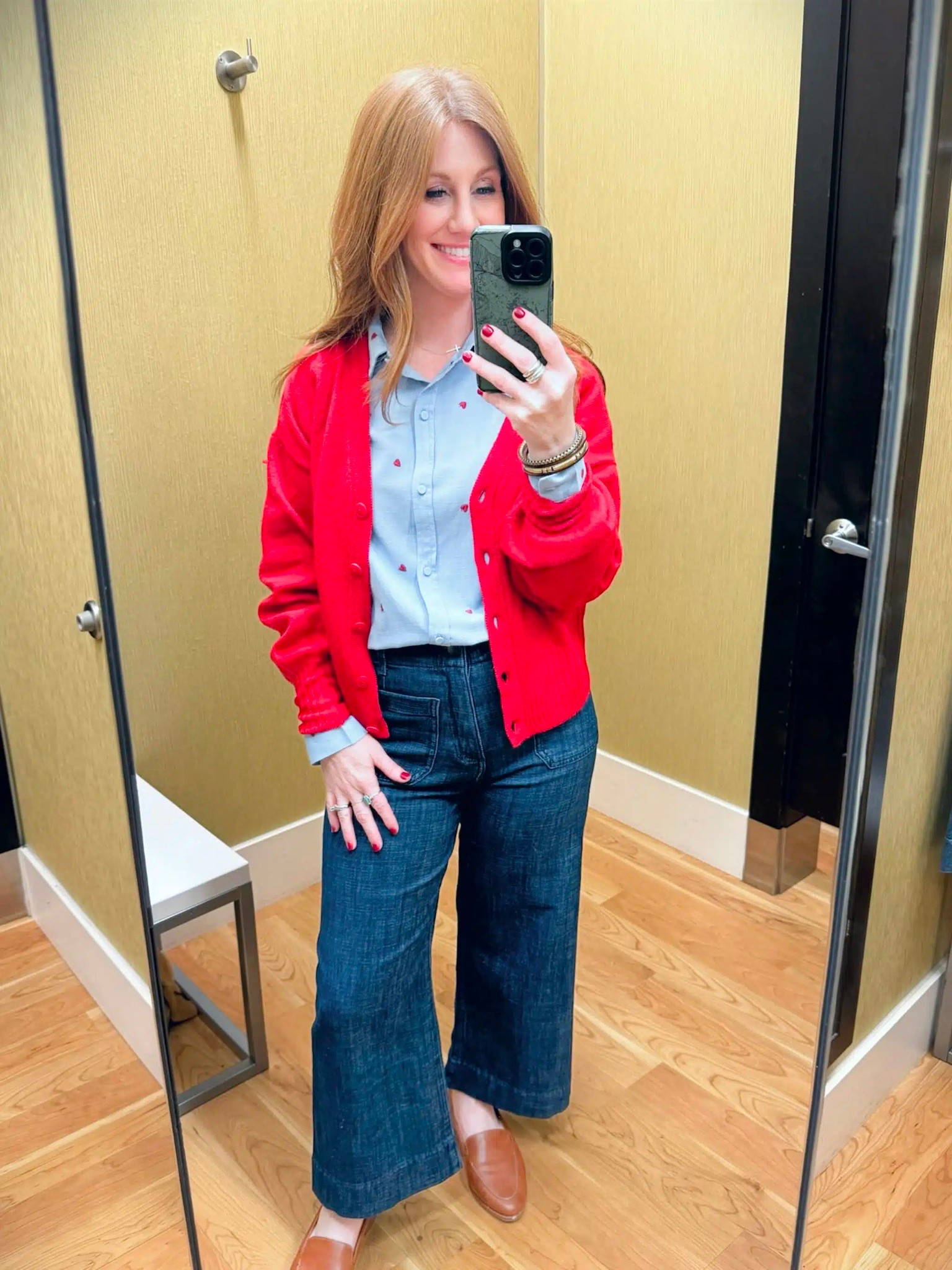 Stephanie is styling another Valentine’s Day look from Kohl’s! Her button down and cardigan are both size small and jeans are a size 4. 

#LTKWorkwear #LTKValentine #LTKPetite