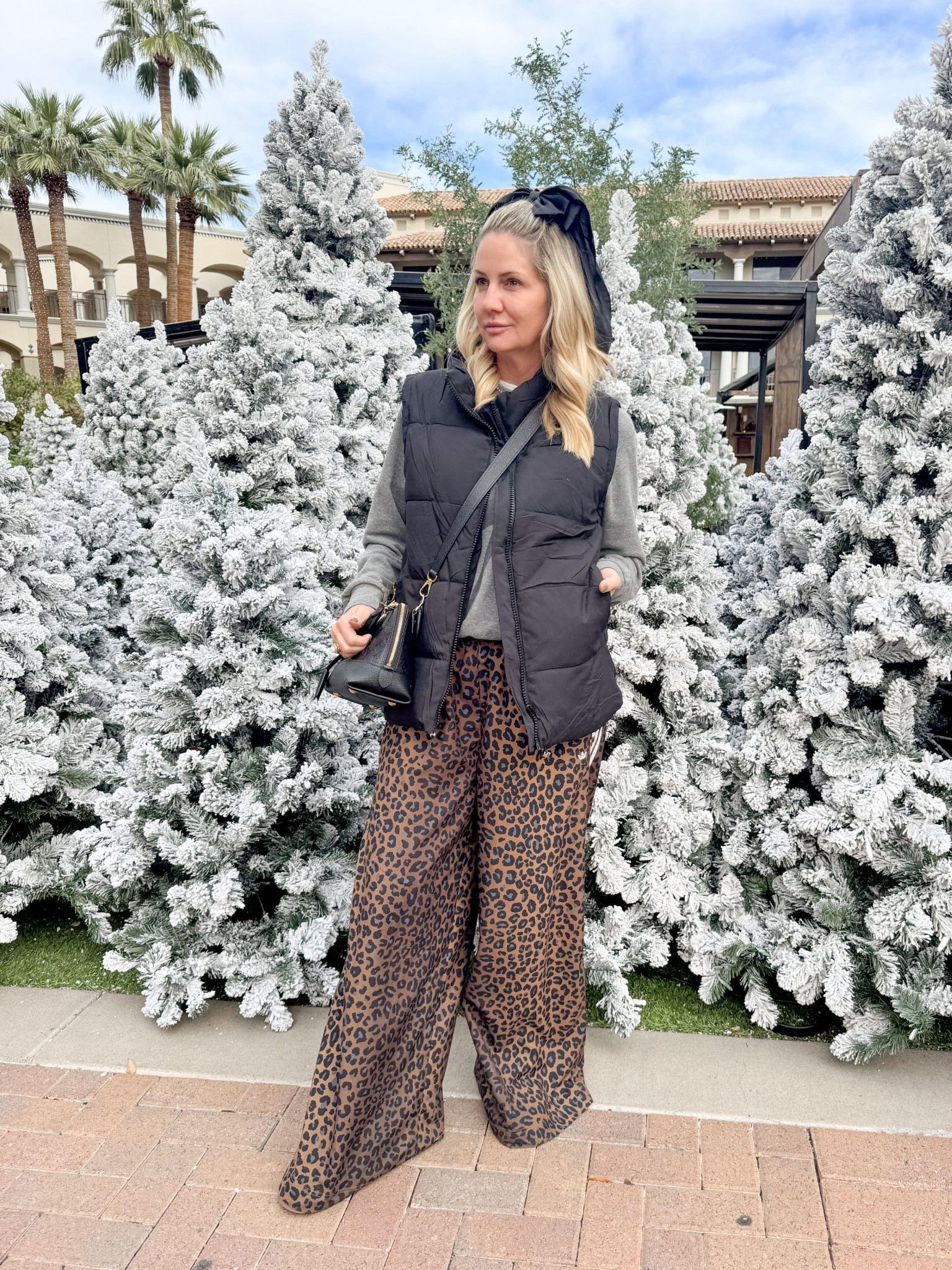 Cozy morning walk to brunch 

#LTKActive #LTKootd #LTKFindsUnder100