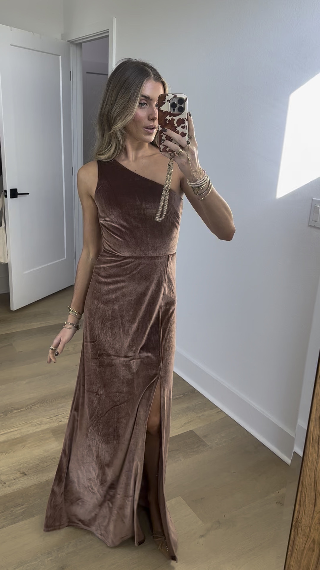 Tatiana velvet one shoulder maxi dress size XS. dare I say my favorite @balticborn dresses yet 🤭 with the change of seasons we of course need new wedding guest dress ideas !!!  Oh, and did I mention the best part these are all under $125 when you use my code “SLOANEBB15”. 😇

#balticbornpartner #balticbornclothing #balticborndress #weddingguestdress #weddingguestoutfit #weddingguestdresses #formaldress #haul #tryonhaul #tryon #tryonwithme #shoppinghaul #dresseshaul #dresseshaultryon #dresstok #maxidress #dresses #dressshopping #dressstyle

#LTKWedding #LTKSaleAlert #LTKHoliday