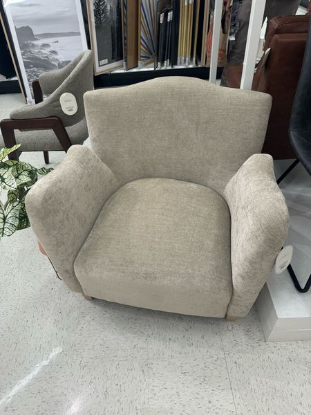 Home decor 
Studio McGee 
Chair 
Furniture 

#LTKover40 #LTKhome #LTKstyletip