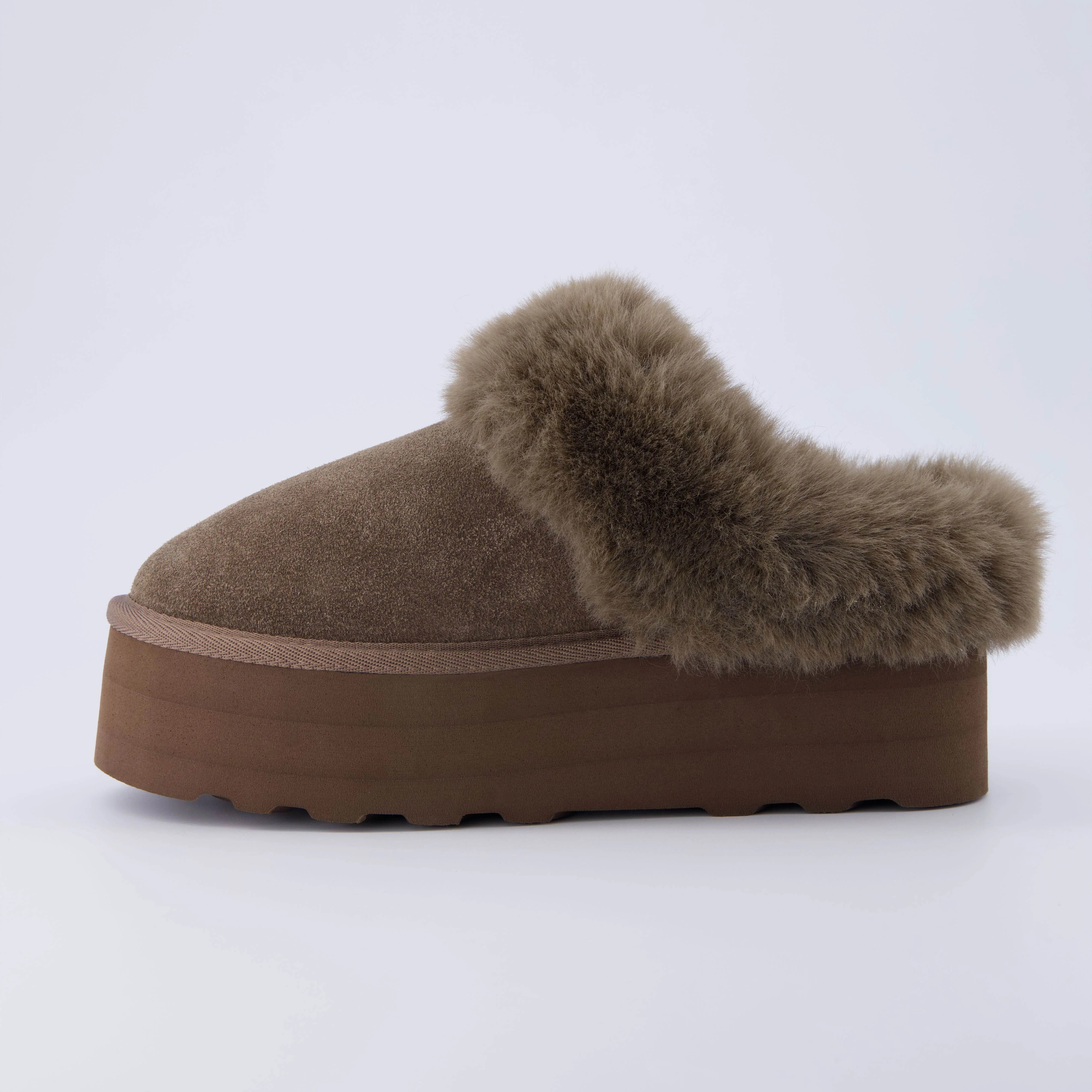 Husky Suede Cozy Platform Mule | Cushionaire