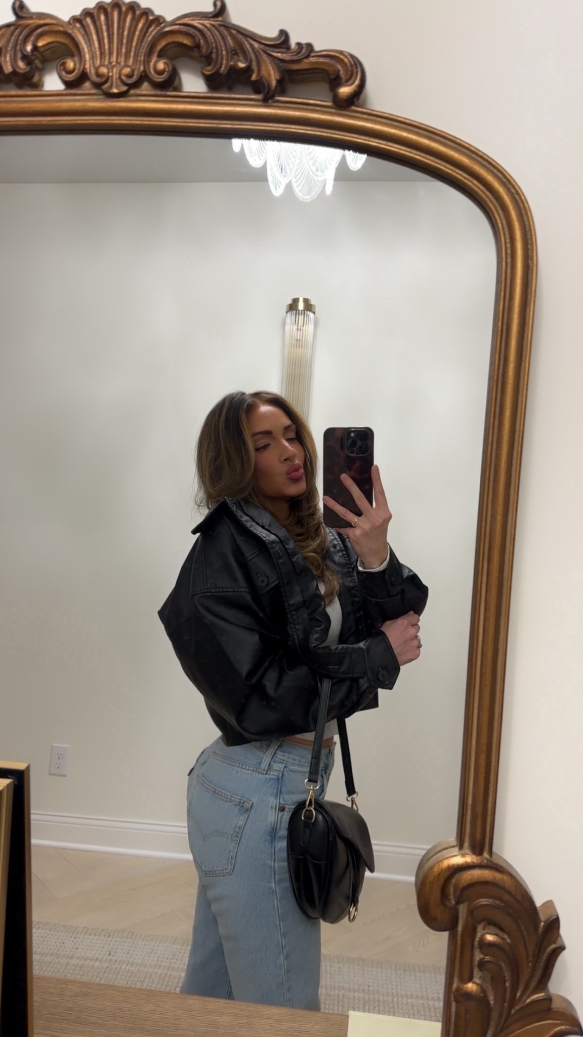 Crop boxy faux leather jacket🤌🏼 size small

#LTKootd