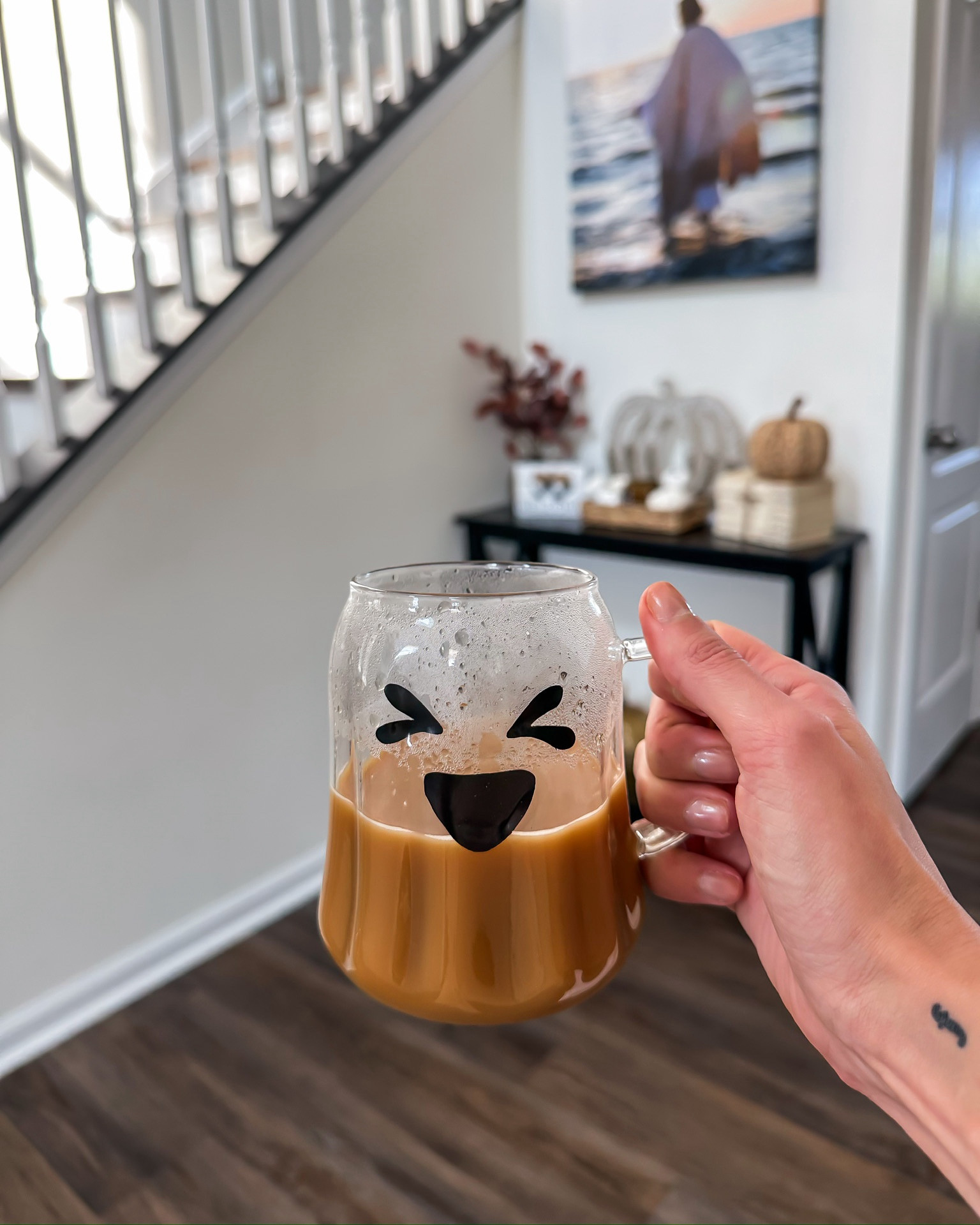 Fun ghost mug from Walmart! 👻

Halloween coffee mug // Halloween decor 

#LTKSeasonal #LTKHome