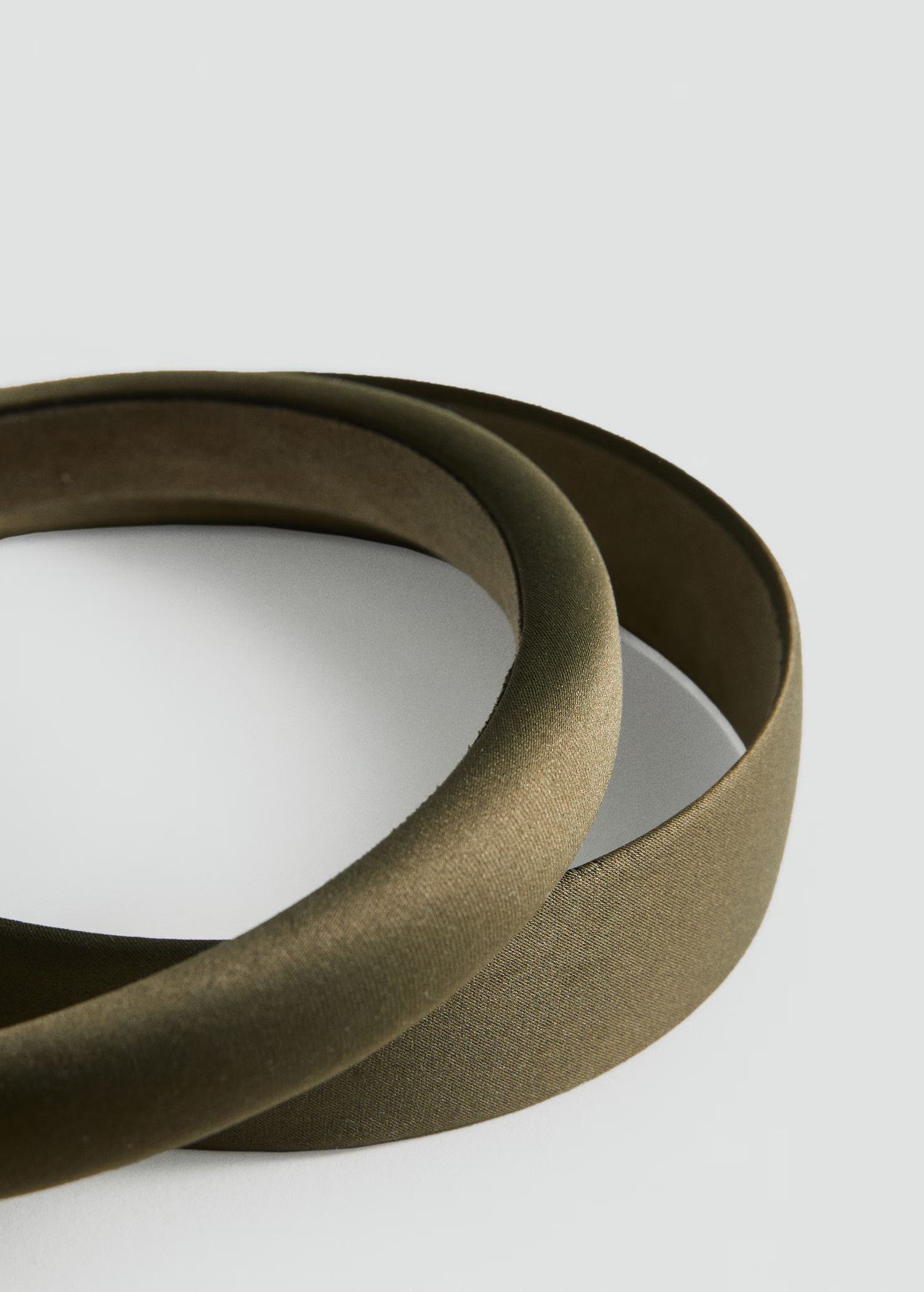 Set of 2 satin headbands - Women | MANGO United Kingdom | MANGO (UK)