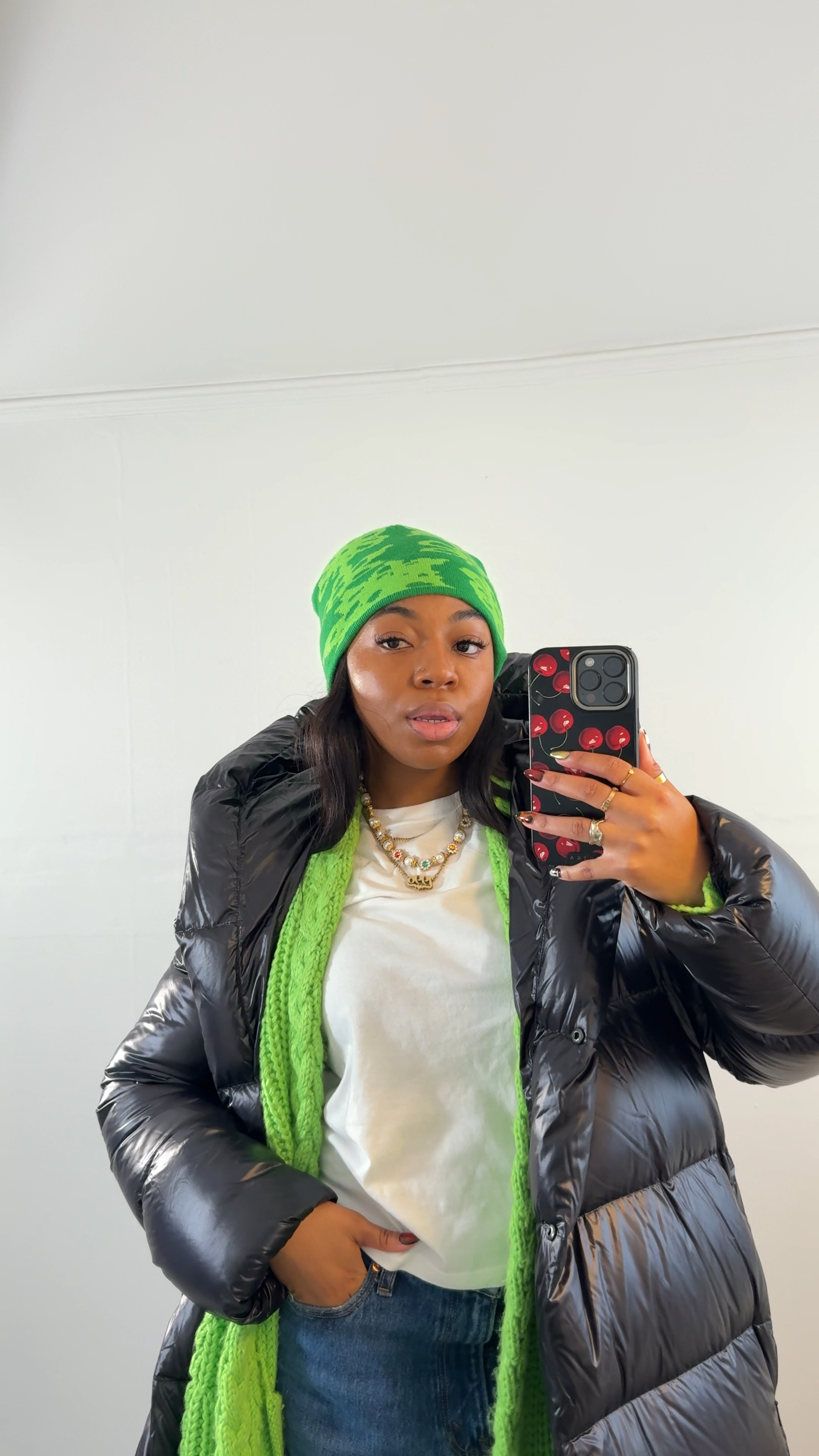 DAY 11 - chill baby ❄️💚

#LTKFindsUnder100 #LTKStyleTip #LTKSeasonal