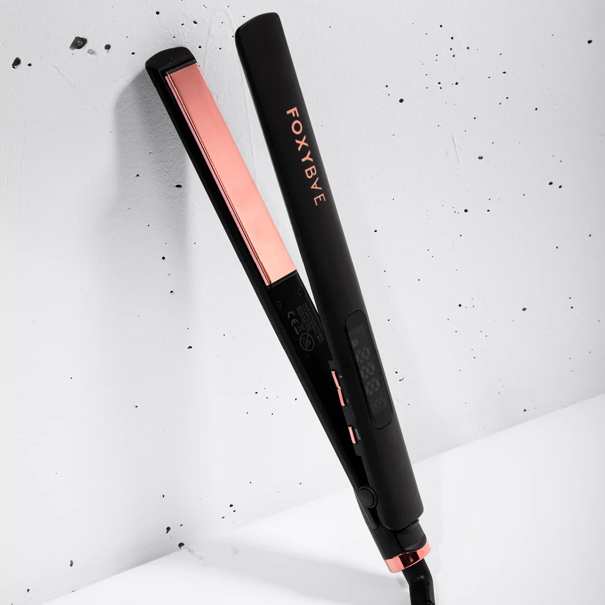ROSE GOLD TRÉS SLEEK FLAT IRON | FoxyBae 