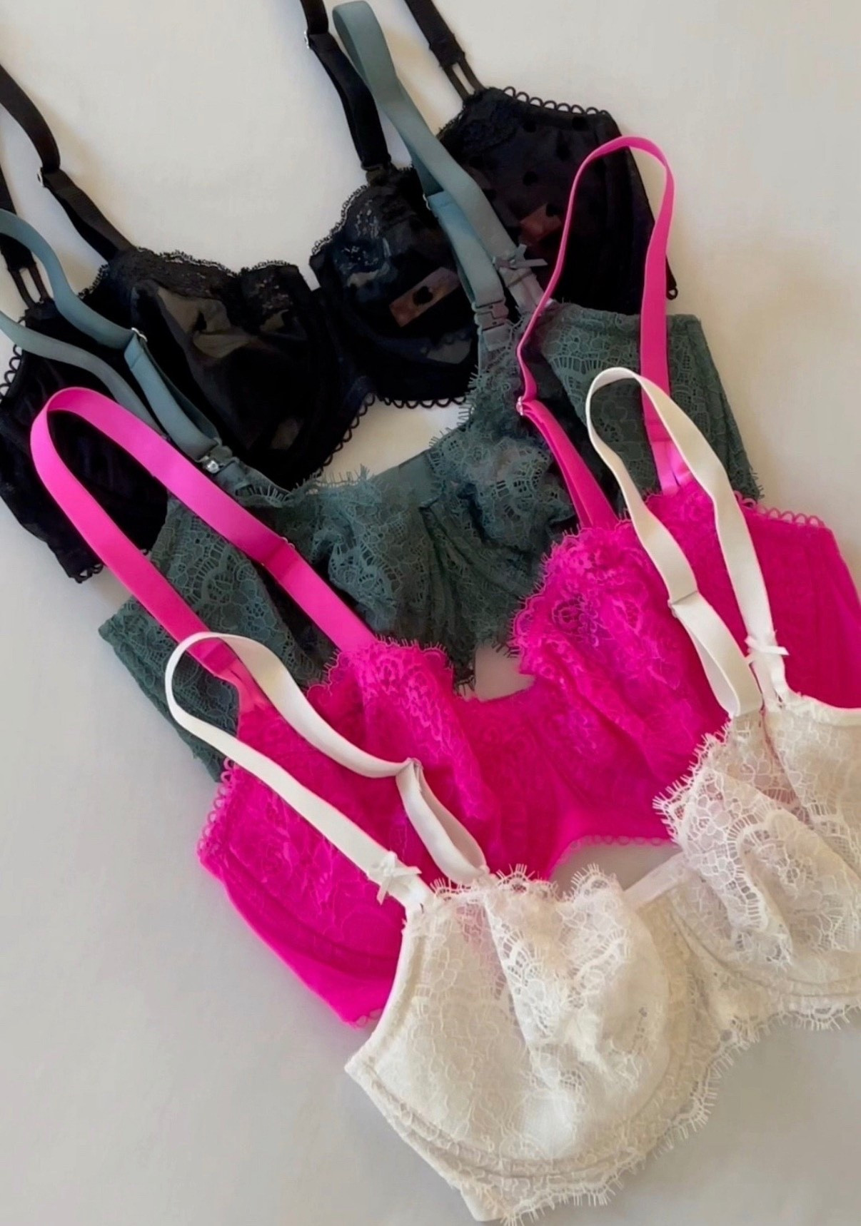 Scroll to shop! Follow for more finds! Xo! 🥰

#LTKgrwm #LTKootd #LTKdayinmylife