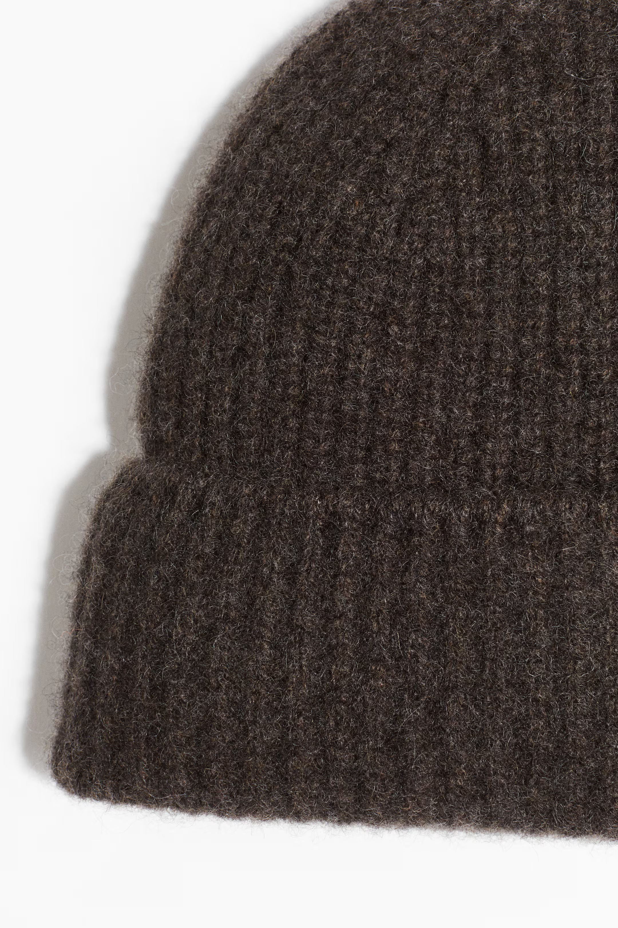 Rib-knit cashmere hat | H&M (UK, MY, IN, SG, PH, TW, HK)