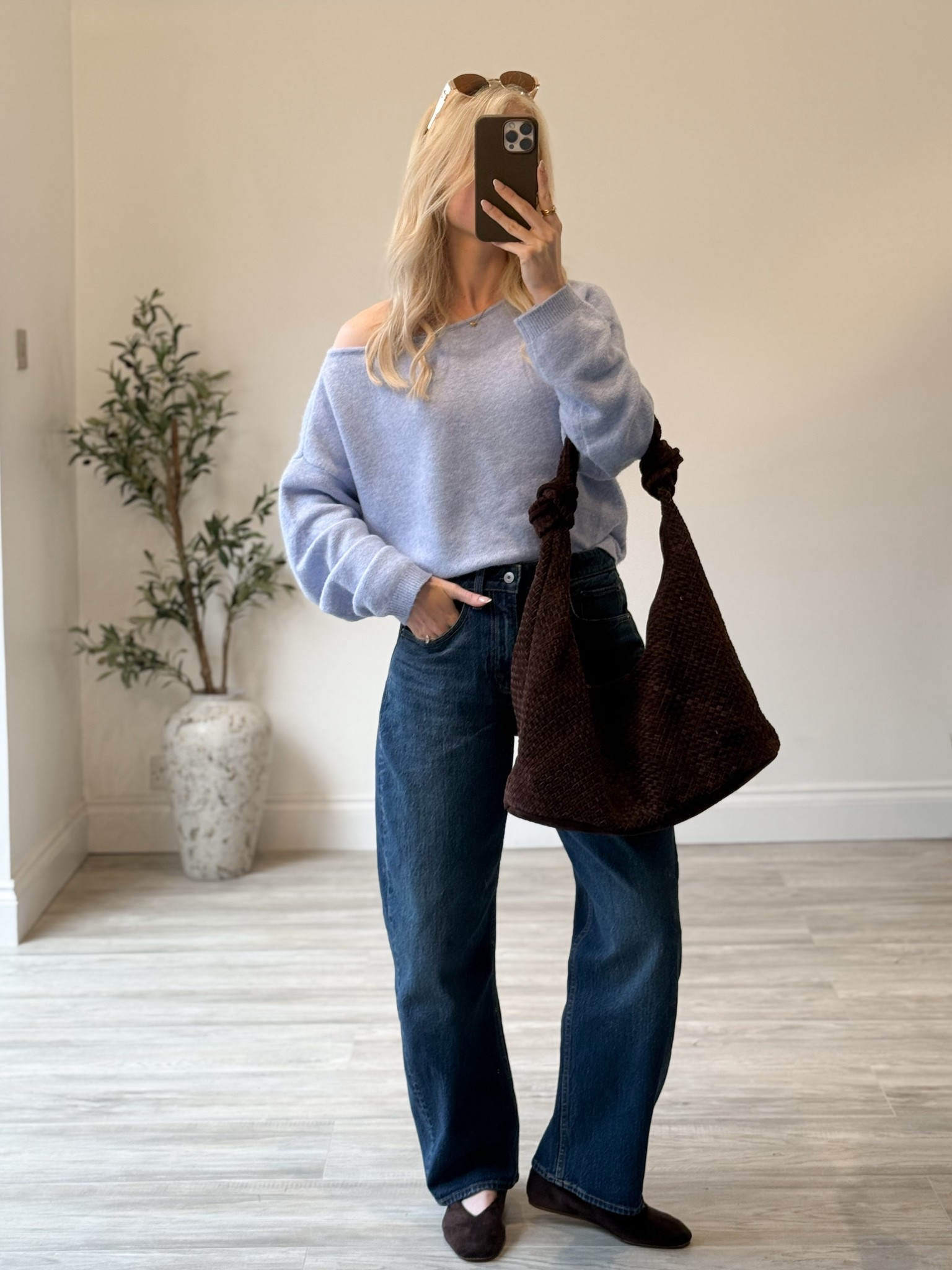 Spring outfit idea 🩵 Abercrombie has 20-40% off everything 
Plus use code: AFWHATTOWEARFOR for an extra 15% off 

Wardrobe Staples, Spring Style, Spring Fashion, Spring Outfit, Denim, Jeans, .
Barrel jeans, Brunch outfit, blue knitwear 

#LTKstyletip #LTKuk #LTKspring