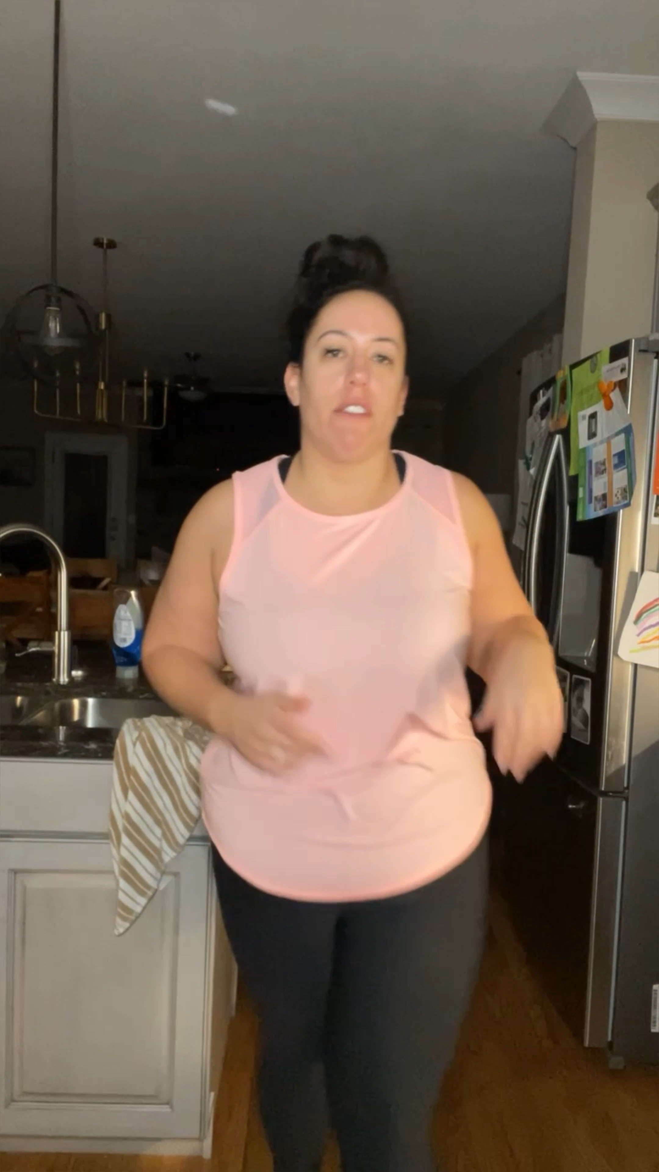 Aerie workout top in size xl plus size size 16 midsize workout outfit 

#LTKfindsunder100 #LTKfitness #LTKplussize