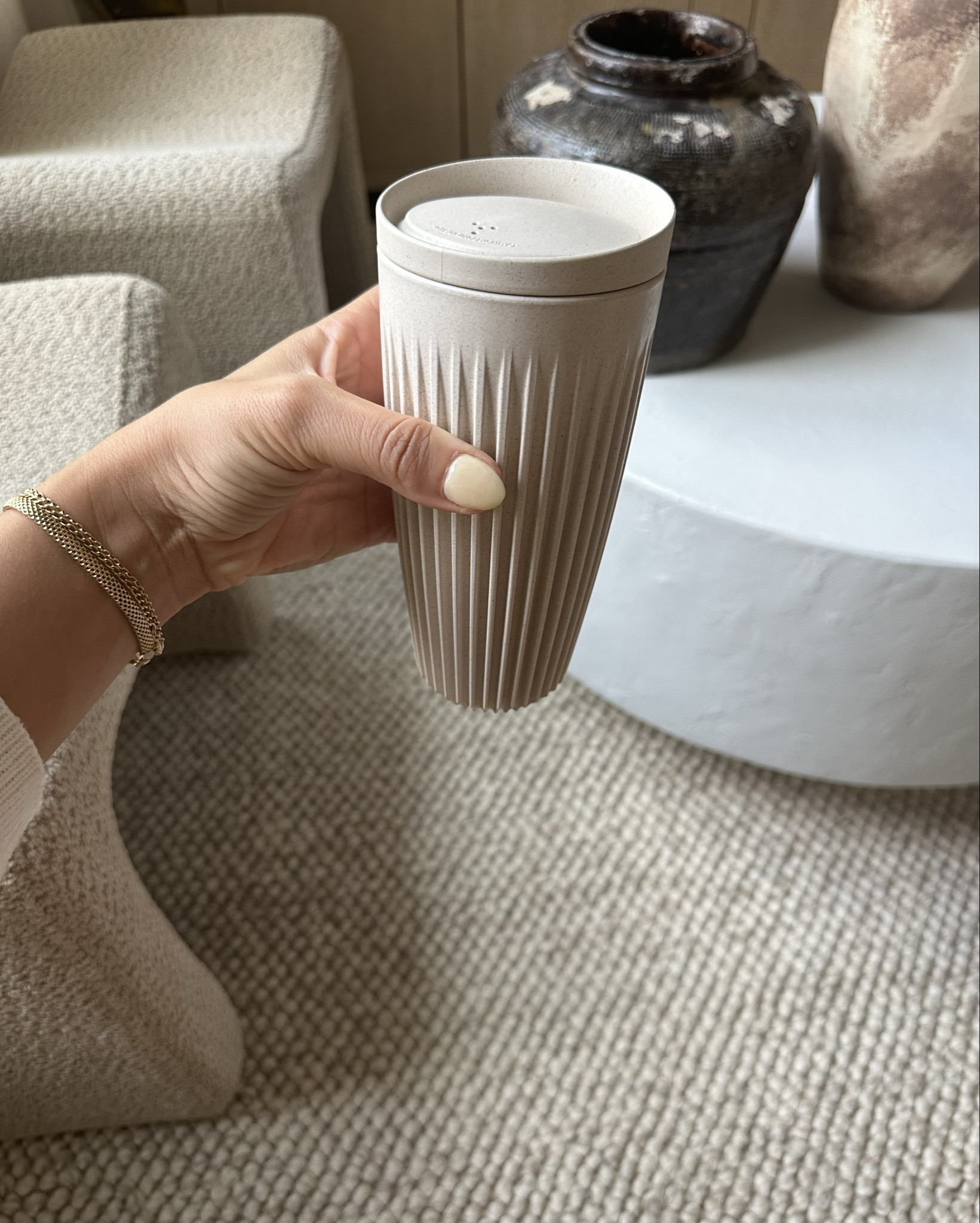 BEAUTIFUL aesthetic travel coffee mug!!

Coffee mugs- travel mug coffee cups 

#LTKWorkwear #LTKSeasonal #LTKFindsUnder50