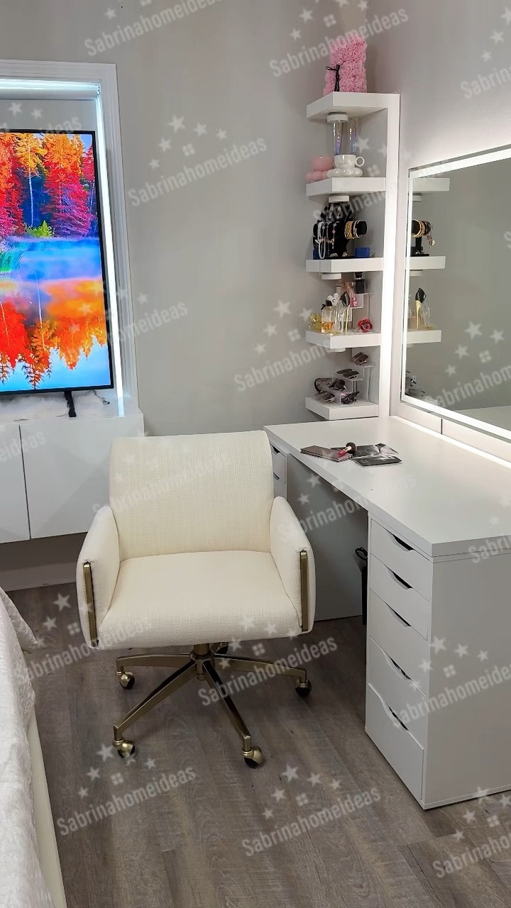 
Snippets & Reality :🌹Taking you along on unboxing my happy mail today from  @zgallerie

✨ Z Gallerie Lucia Desk Chair Beige

Shop with Z Gallerie for so many more home items check them out

#styling #ideas #chair #homedecor #creator #unboxing #room #mailday #deskchair #MyZGallerie #LuxuryHome #HomeInspo #HomeDecor #Aesthetic 
#haul #zgallerie #unbox #ZGCollab #fyp #NewlnAtZG #sabrinahomeideas
#gallerie #homeideas #stylewithme 
#zgallerieinspired #zgalleriedecor #happymail #homedecor #inspo 

Follow: @sabrinahomeideas / @sabrinahomeideas_ for more videos..Share this video with someone you know for inspo 

⚠️ Do not copyright my videos ⚠️ 

#LTKStyleTip #LTKHome #LTKU