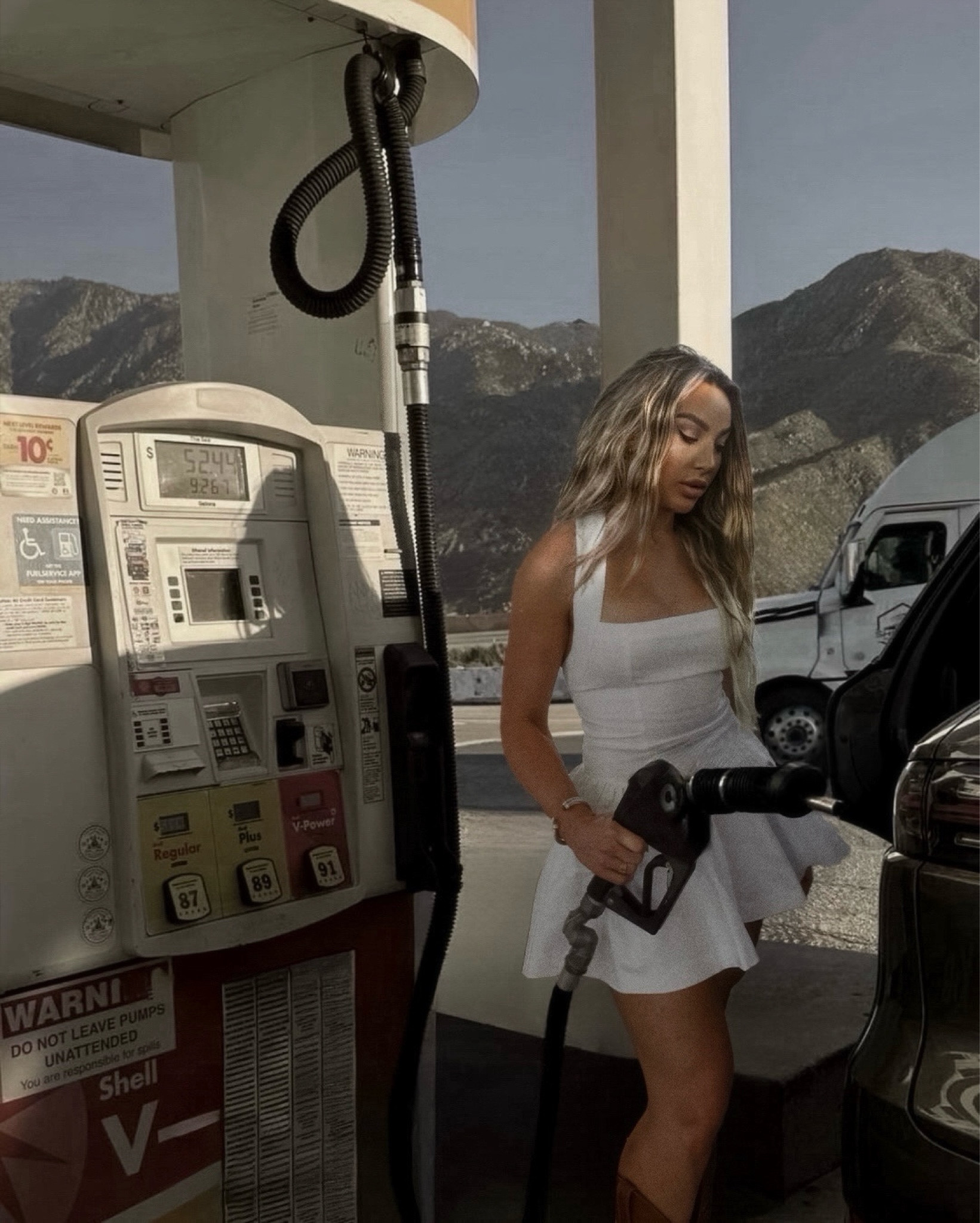 ⛽️

#LTKSeasonal #LTKParties #LTKStyleTip