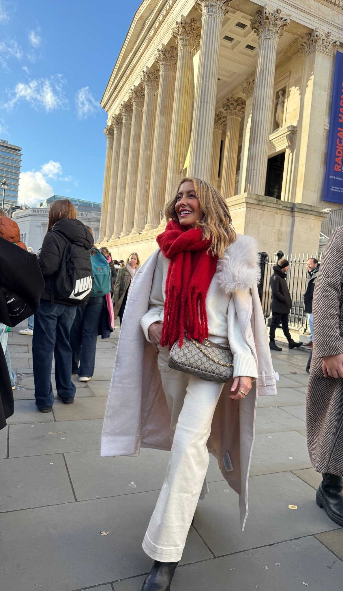 Ootd in London! This coat from Abercrombie is my new fav!! 

#LTKGiftGuide #LTKHoliday #LTKdayinmylife