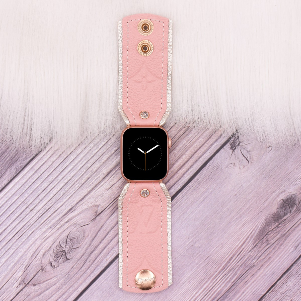 Limited Edition Bow Band in Amber’s Glam Band | Sparkl