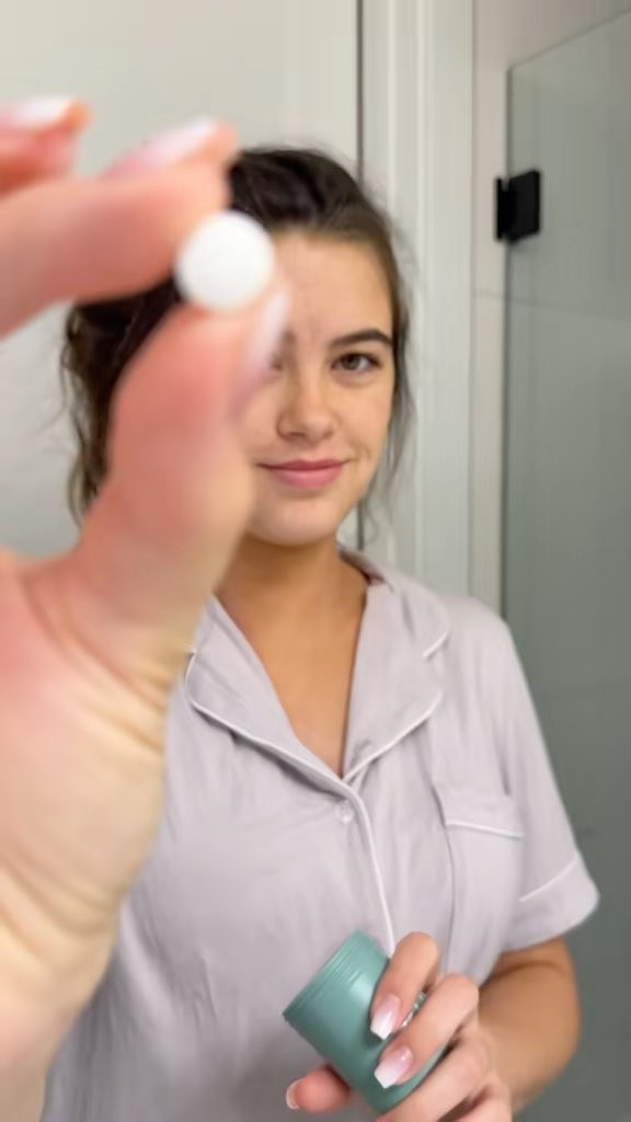 "People I don't trust are people who put syrup on their eggs"💀🤣🤣🤣 

 

#LTKStyleTip #LTKHome #LTKBeauty