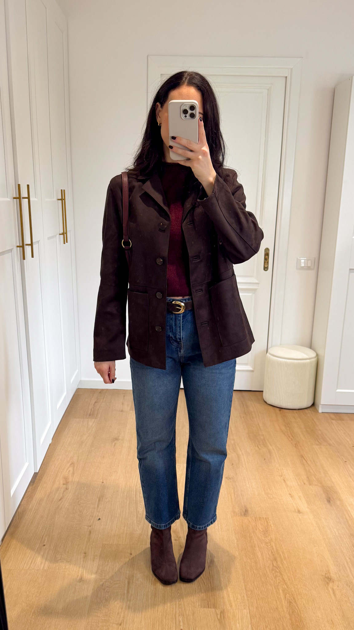 Dark Brown Suede Fall Outfit
Zara jumper, JW Pei bag, Suede jacket, H&M, Suede boots 

 #LTKeurope