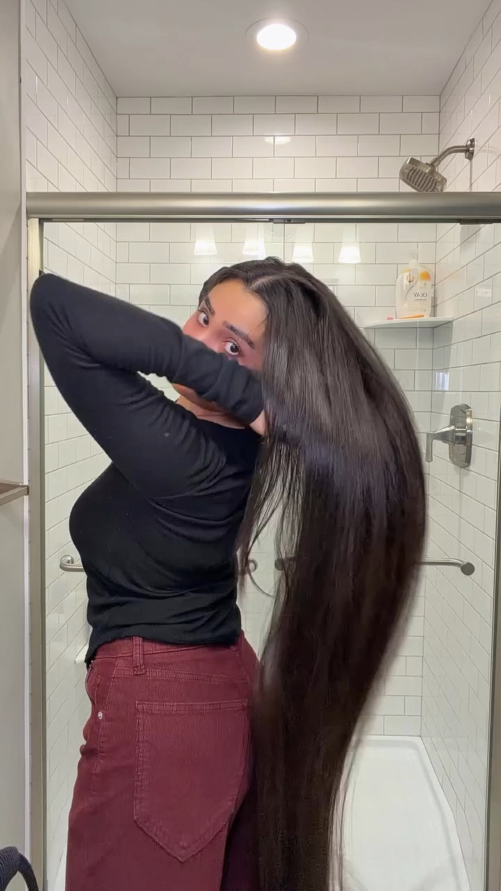 The Art of a Refined Hair Wash Day. 

#hairtransformation #hairwashday #haircare #hairproducts #longhair