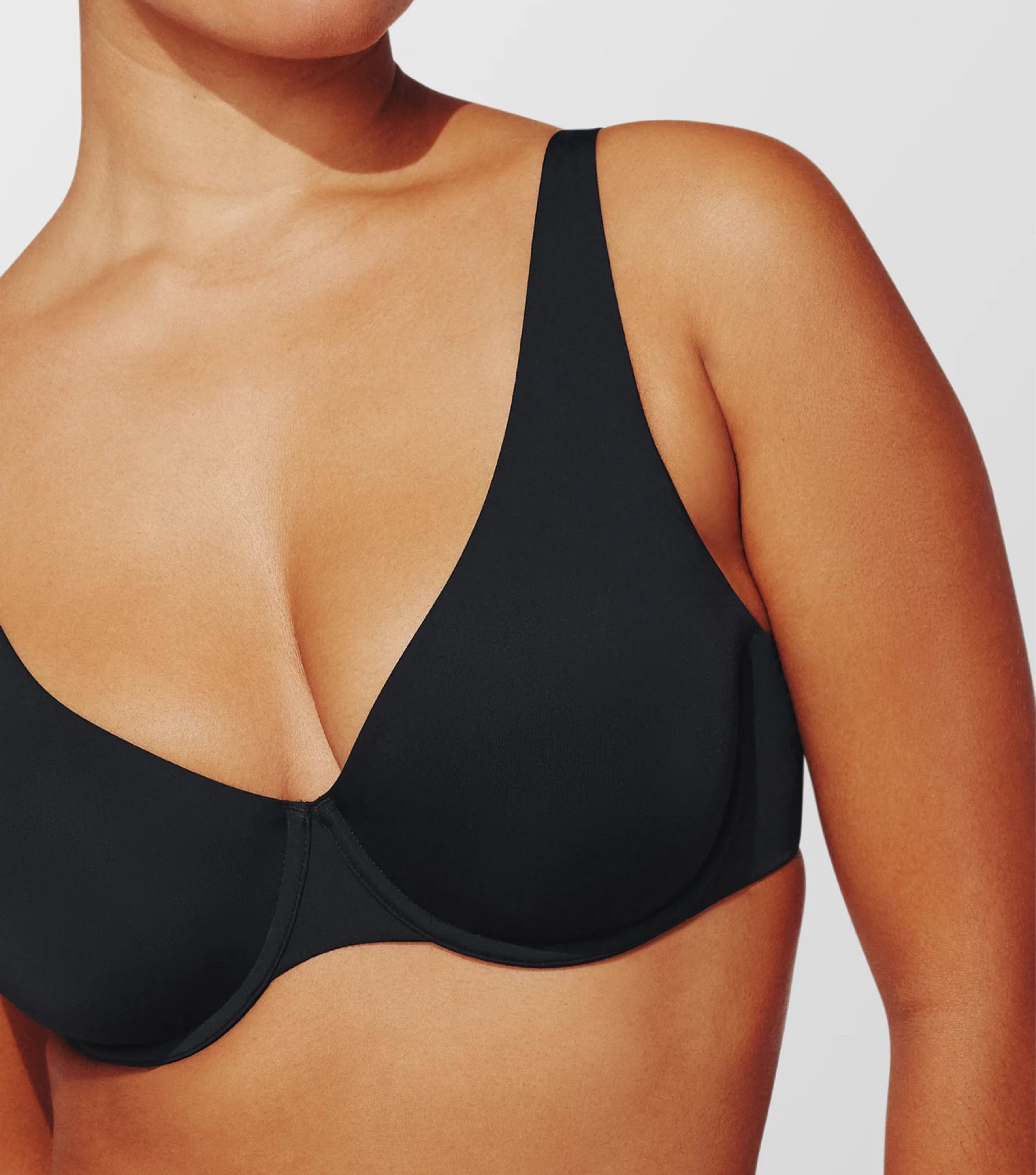 Look. This is the BEST bra I have ever, ever had. It’s UNLINED so just a heads up but it’s so comfy, doesn’t add weird shape, and feels so good. I’ve had for 4 years and am still obsessed!!! It’s expensive but worth it 
