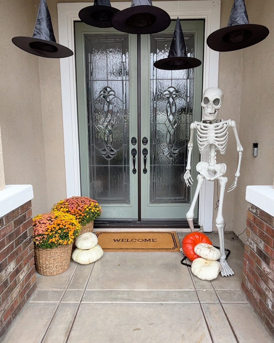 The itch has started to recreate my  entry way again.

#LTKHome #LTKStyleTip