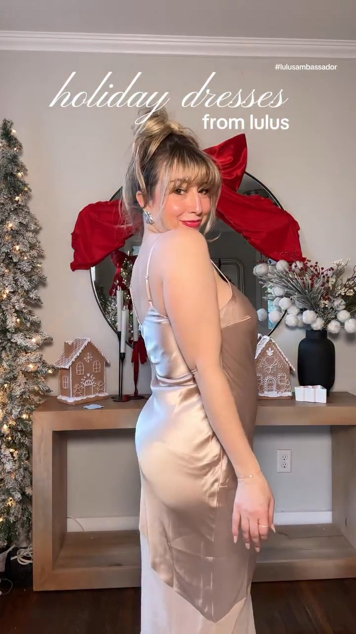 🎄❤️❄️Festive holiday dresses from @lulus just in time for Christmas Eve. Which is your favorite?? 

Comment HOLIDAY and i’ll DM you links to shop! You can also find details on my ShopMy #lulusambassador #lovelulus #holidaydresses #christmasoutfits