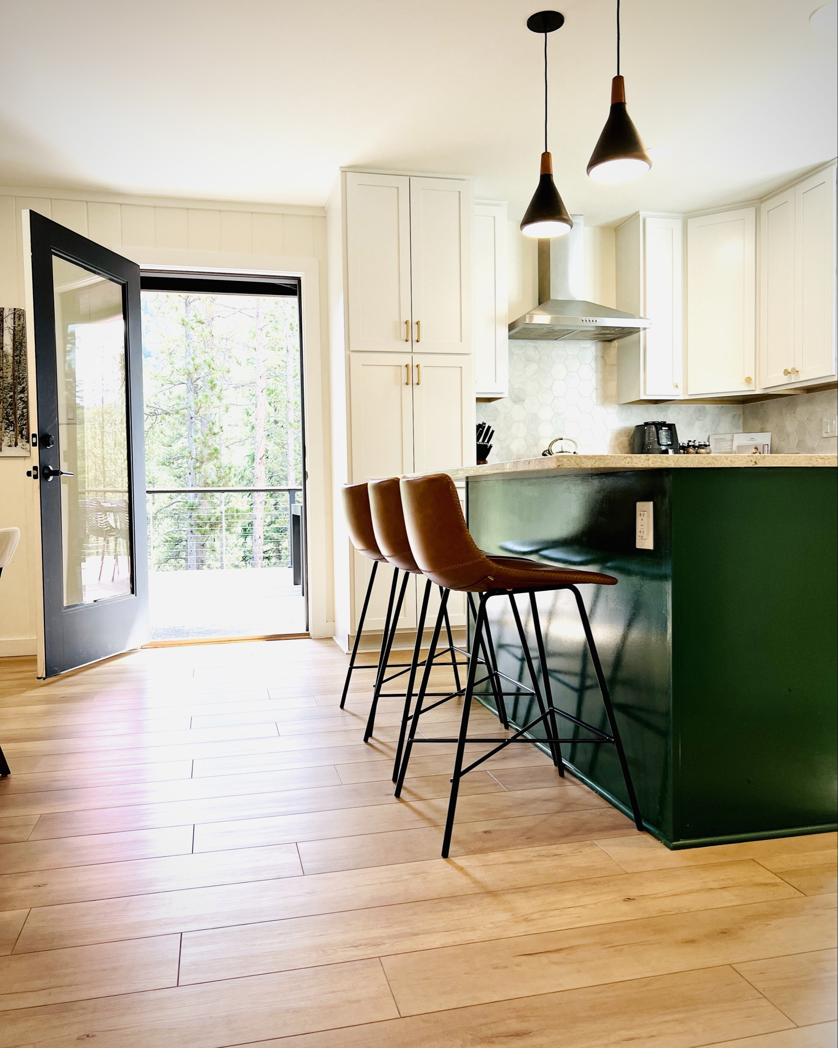 Treat yourself to a getaway at this amazing mountain cabin in Breckenridge, CO @southernpinescabin 
#cabindecor #decor #interiordesign #design #barstools #kitchen #kitchenisland 

#LTKHome