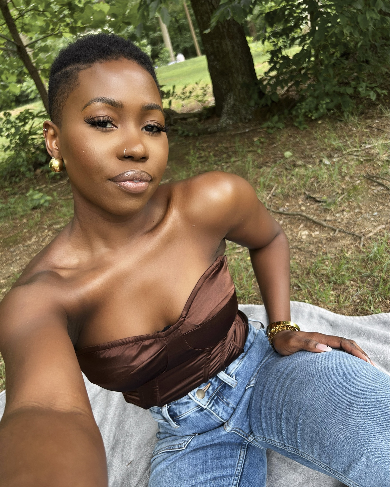 A glowing moment 

#LTKStyleTip #LTKSeasonal #LTKBeauty