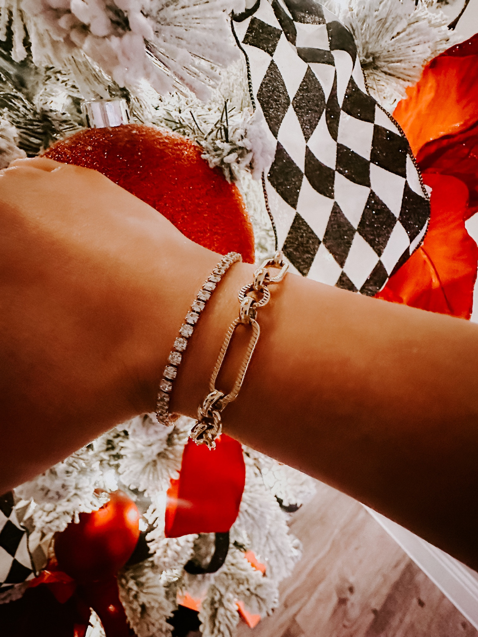 The perfect bracelet stack 😍🖤 #ad #abbottlyon @abbottlyon



#LTKHoliday #LTKSaleAlert #LTKGiftGuide