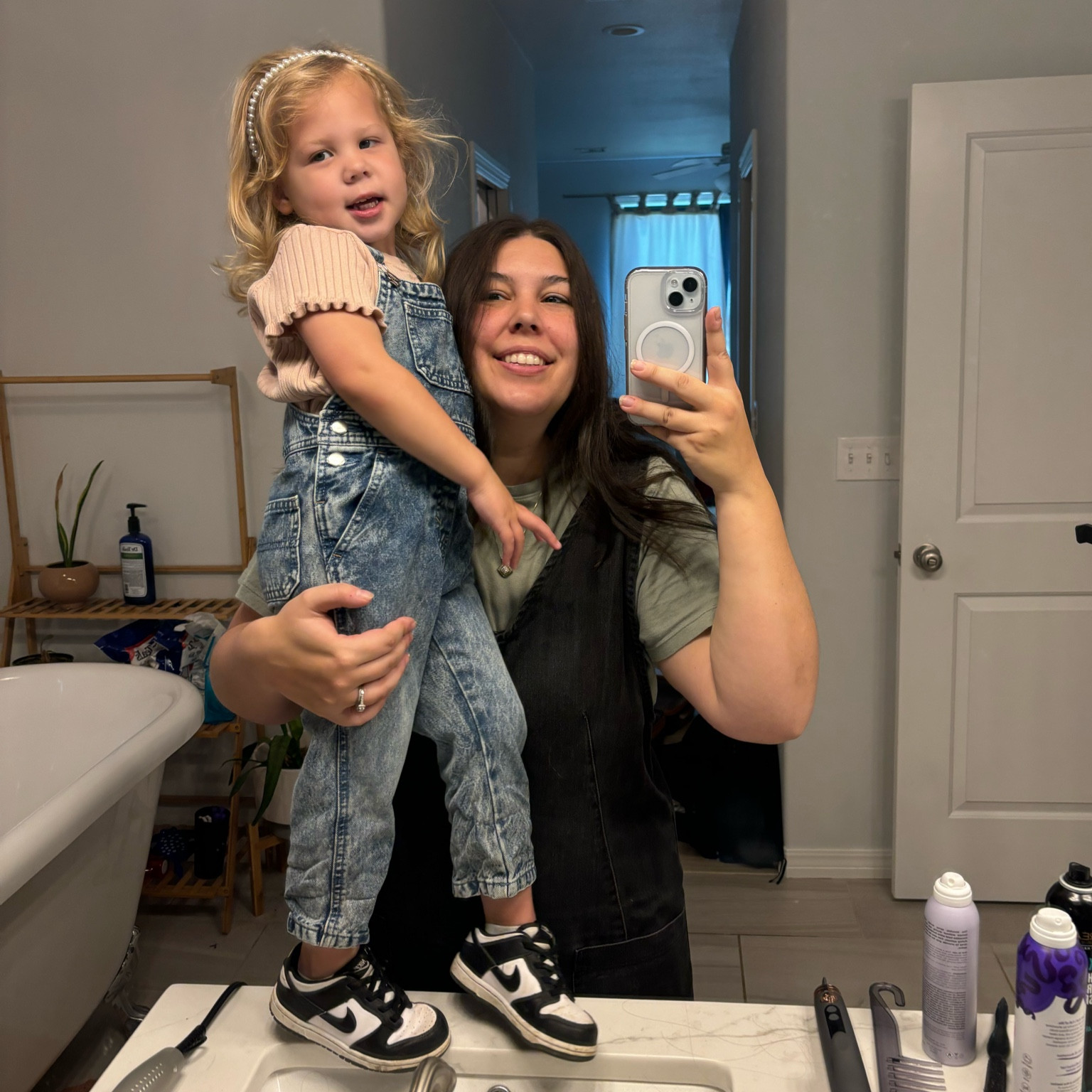 Livelys fit linked below 👇🏼 

#LTKbaby #LTKfamily #LTKkids