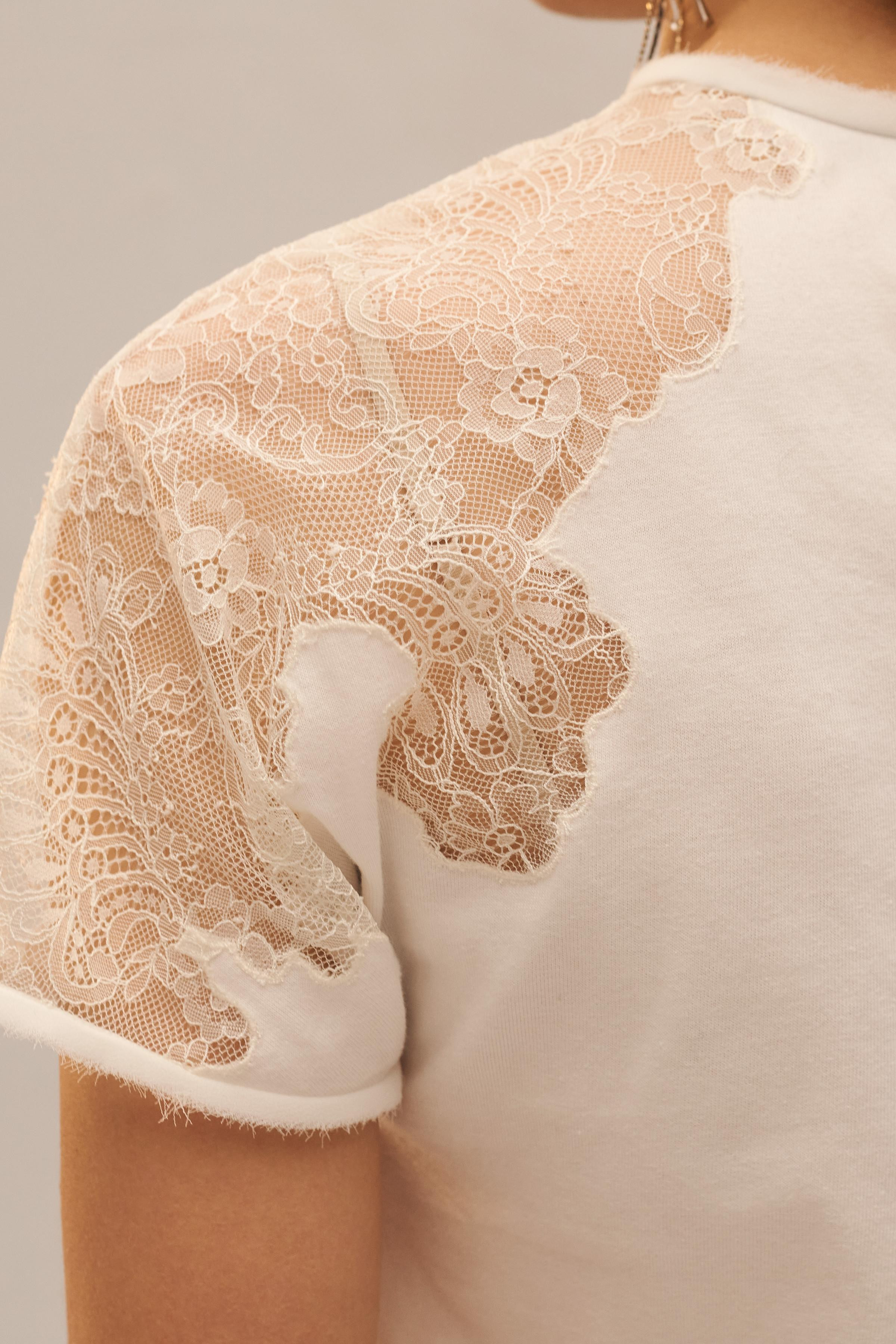 LIMITED EDITION ASYMMETRIC LACE T-SHIRT | Zara US