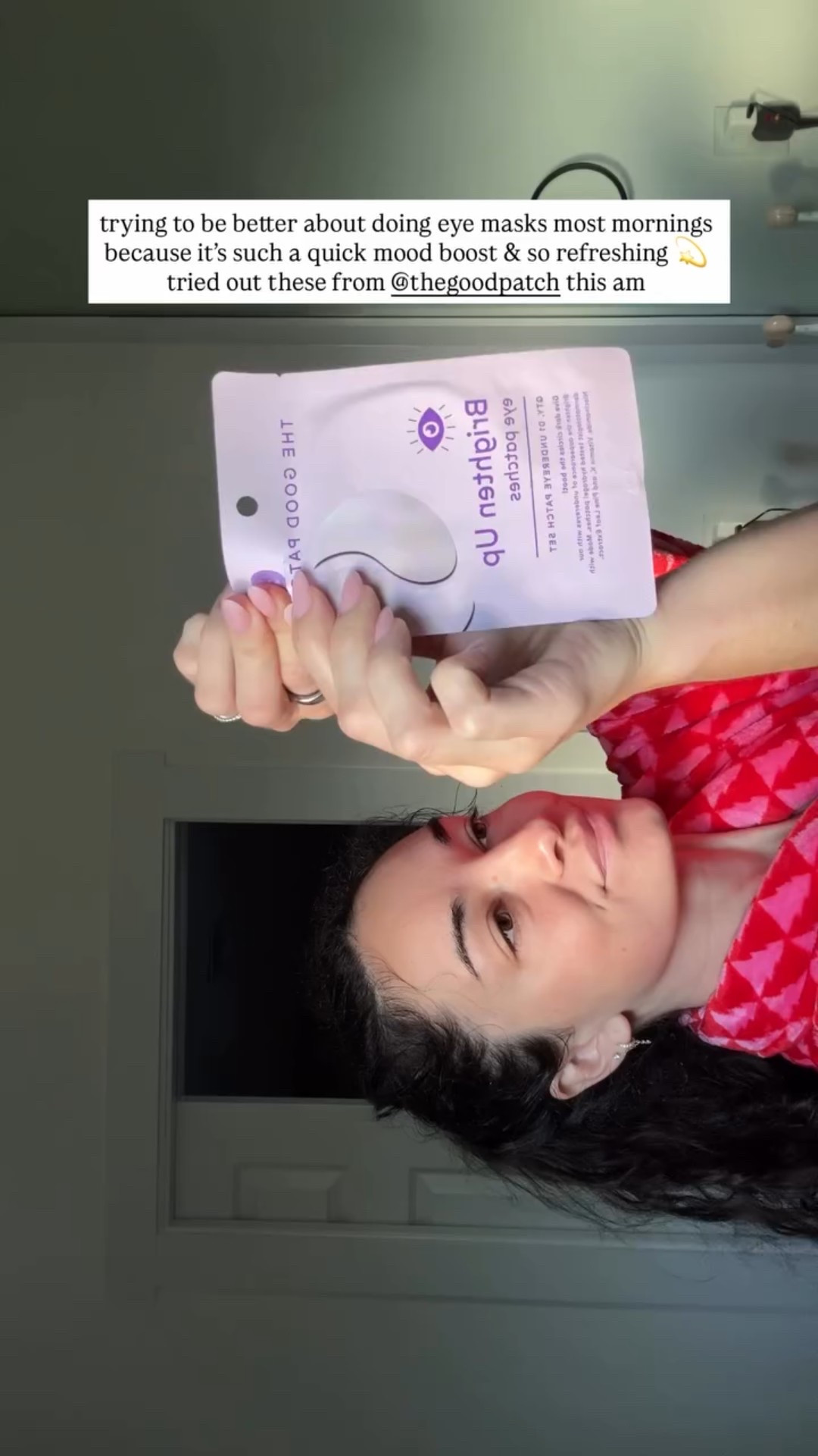 trying to be better about doing eye masks most mornings because it’s such a quick mood boost & so refreshing 💫 tried out these from @thegoodpatch this am