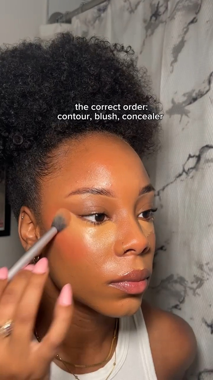 I feel like this is the true correct order debate!! Which order do you do??


#LTKVideo #LTKFindsUnder100 #LTKBeauty