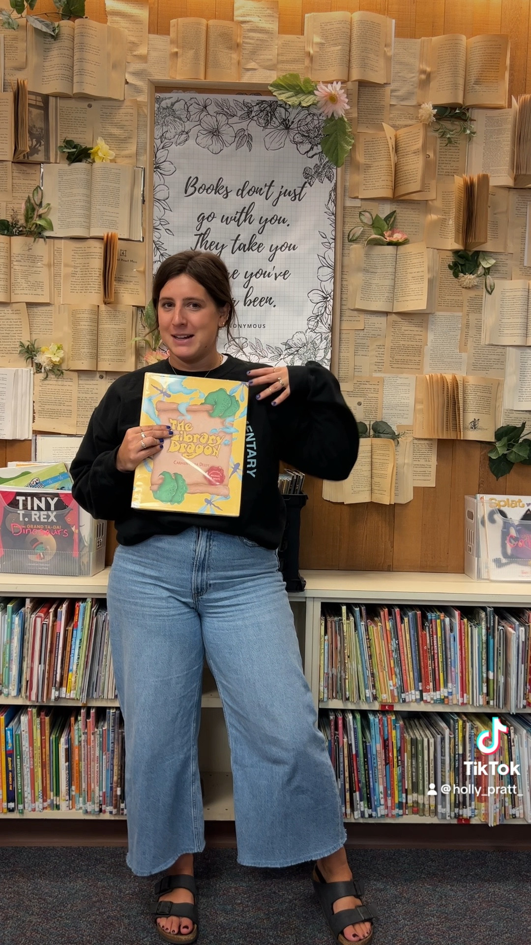 Teacher outfit 
Abercrombie jeans 
Birkenstocks 

#LTKSeasonal #LTKstyletip #LTKfindsunder100