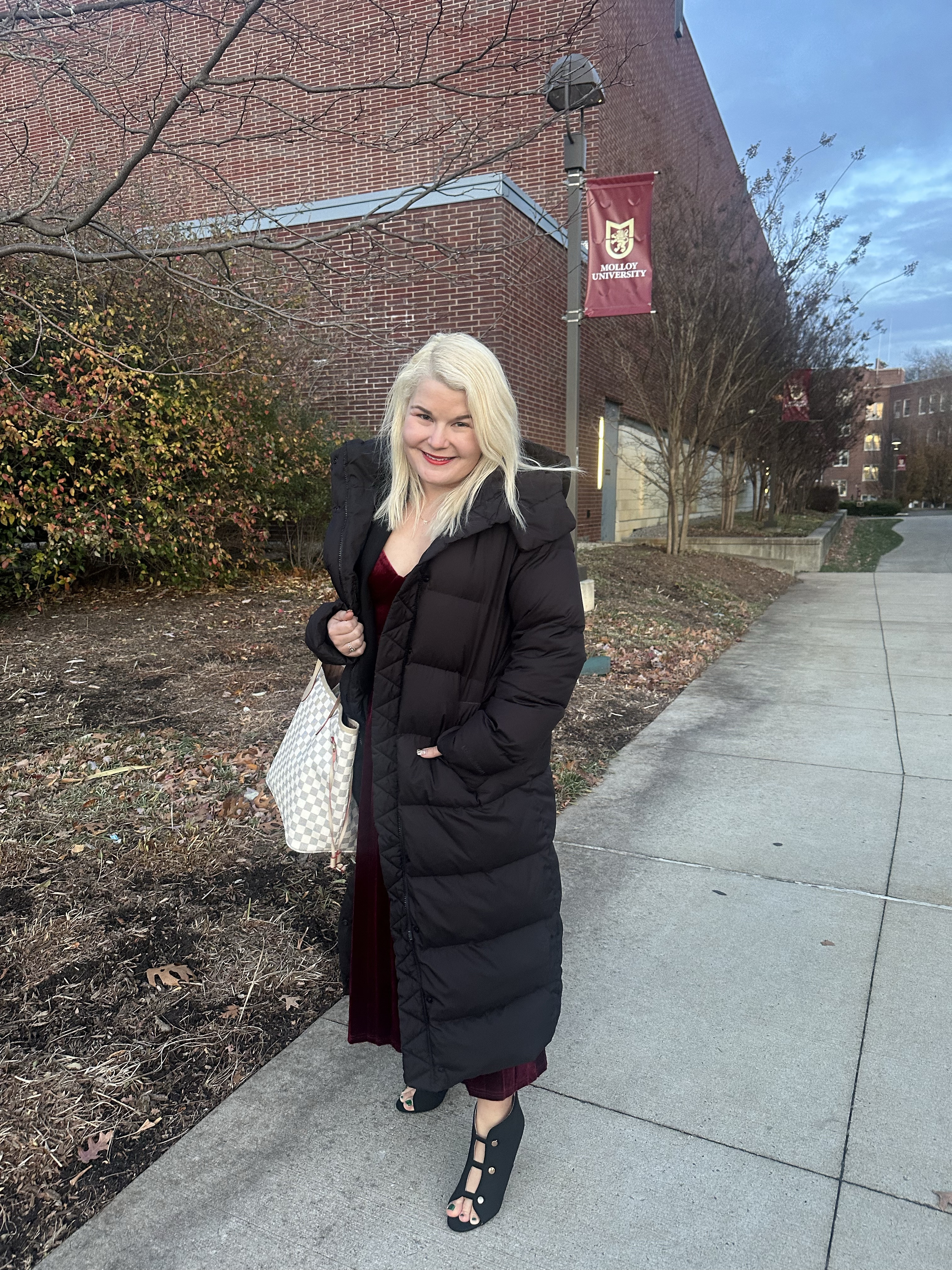 Love this burgundy velvet dress. It is perfect for Valentine’s Day. 

#LTKWedding #LTKPetite #LTKootd