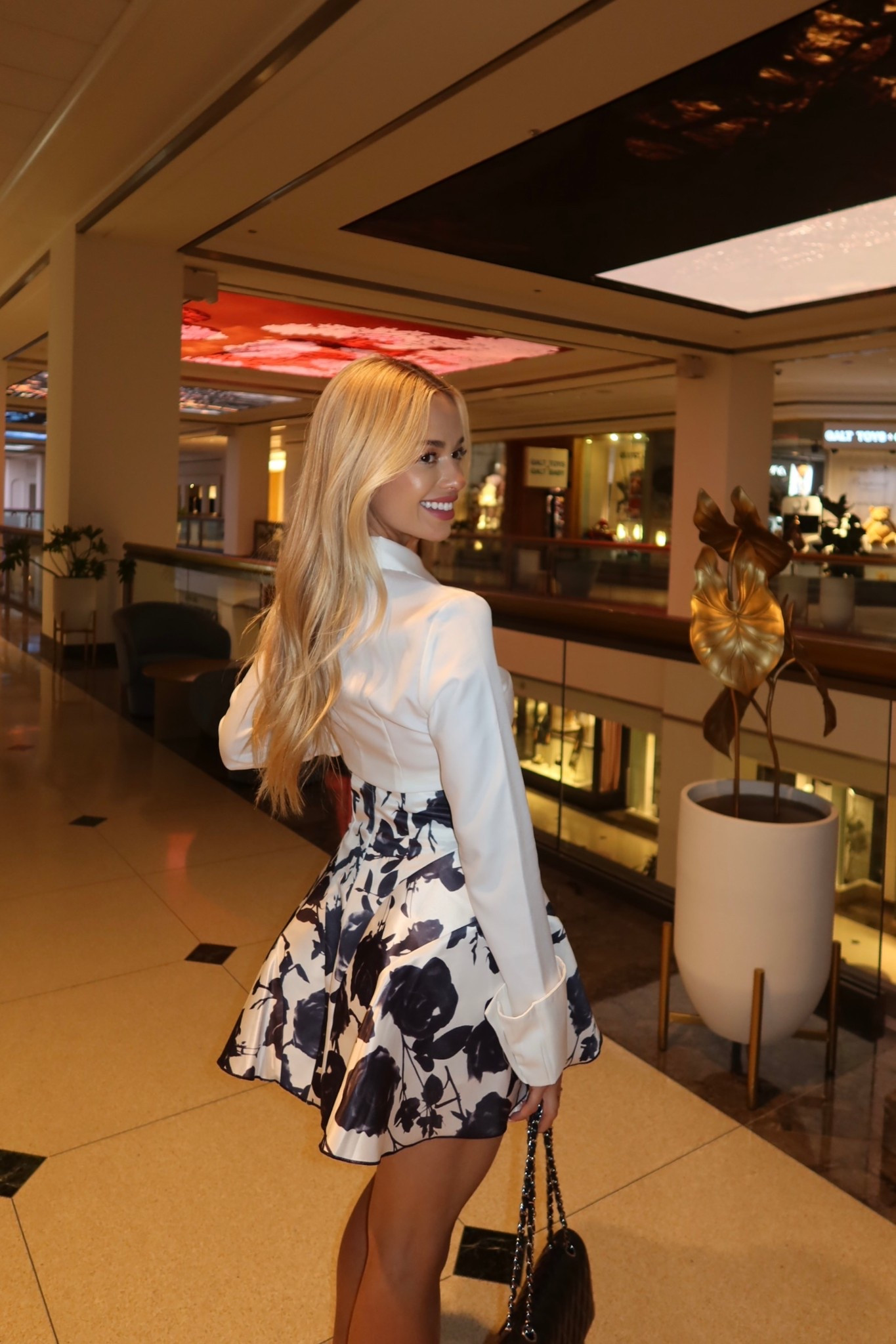 Similar pieces 🖤🤍

#LTKParties #LTKStyleTip #LTKSeasonal