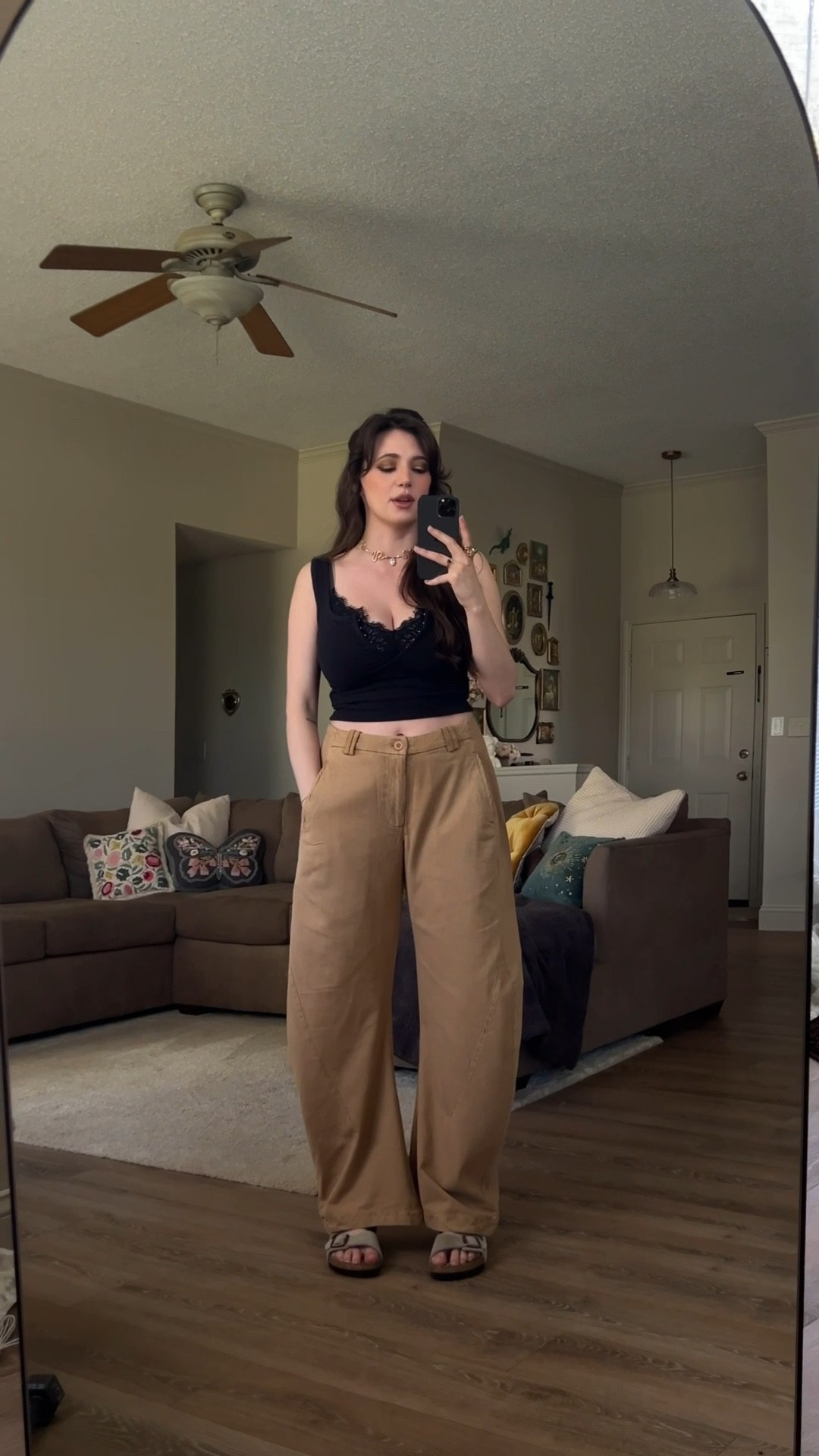 Calling all of my inverted triangles and figure 8 body types. Hear me out: these @freepeople barrel pants. 🤌🏼

#LTKootd #LTKSeasonal