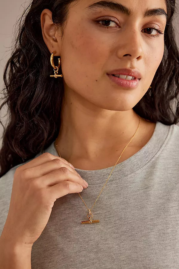 Tilly Sveaas Gold-Plated Small Crystal T-Bar Chain Necklace | Anthropologie (UK)