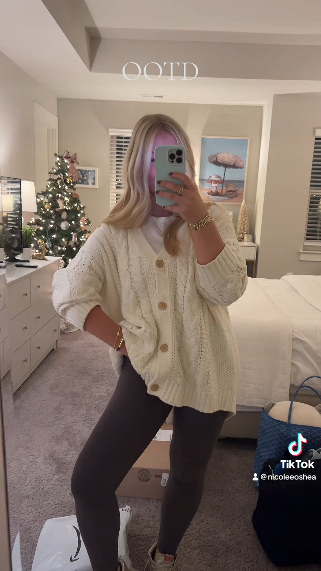 Love this look!! I am also obsessed with cardigans and this one is so perfect! 

#LTKstyletip #LTKGiftGuide #LTKVideo
